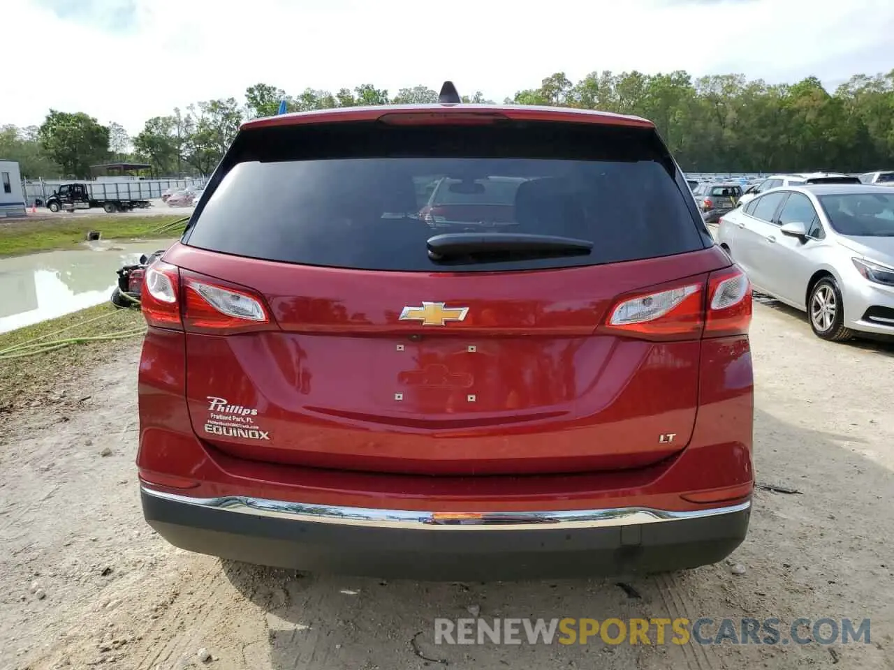 6 Photograph of a damaged car 3GNAXKEV2KS531736 CHEVROLET EQUINOX 2019