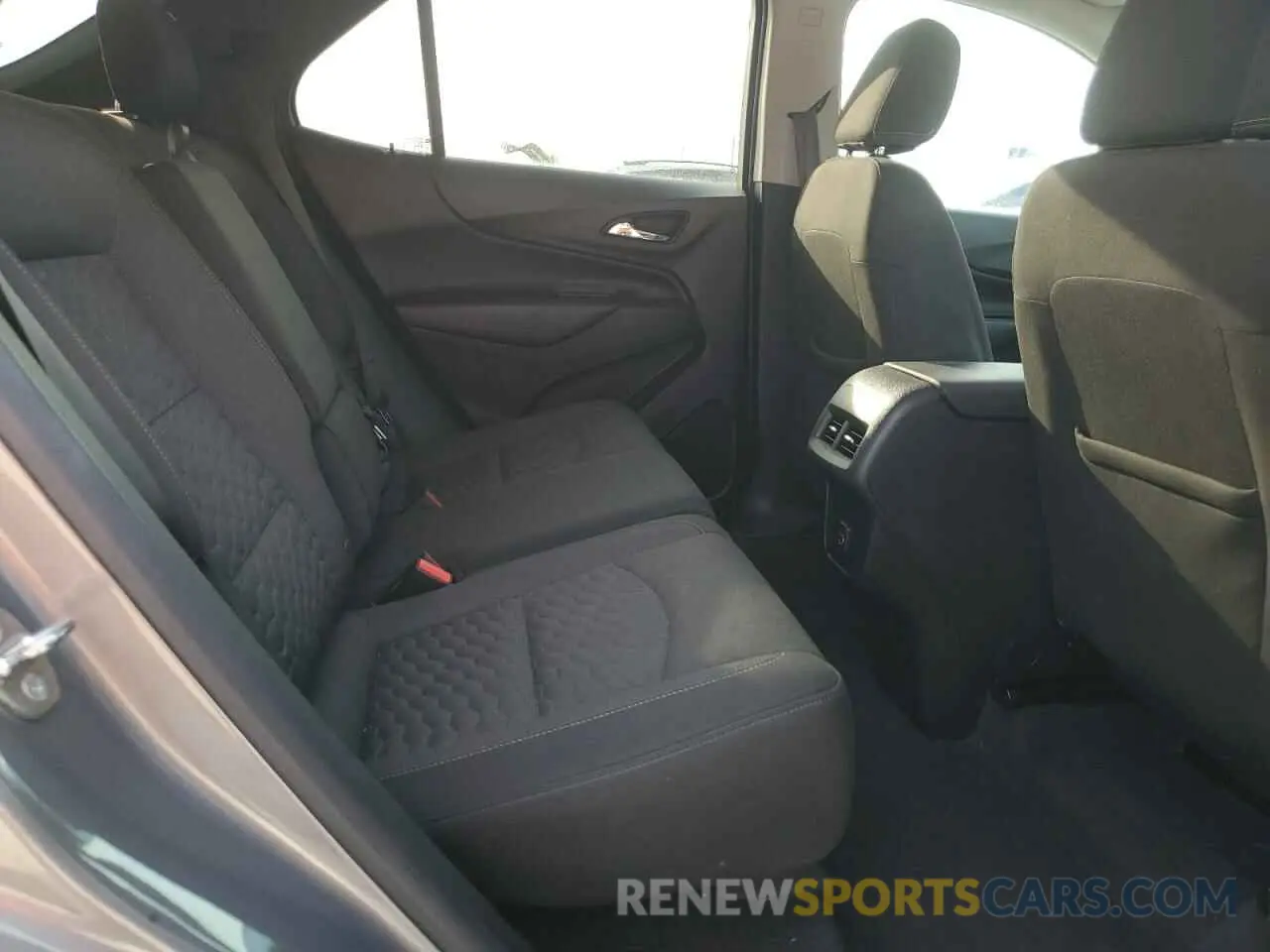 11 Photograph of a damaged car 3GNAXKEV2KS549329 CHEVROLET EQUINOX 2019