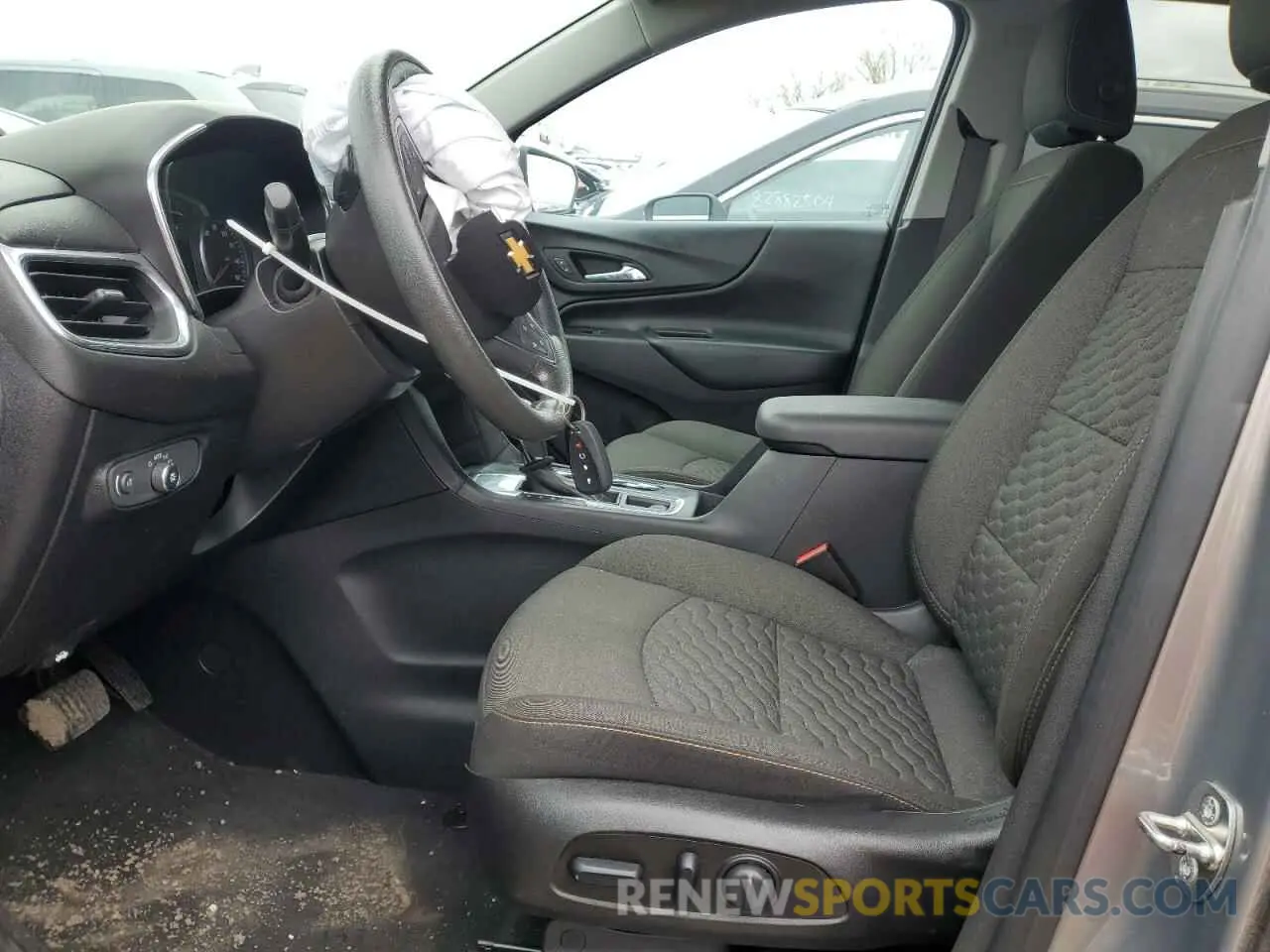 7 Photograph of a damaged car 3GNAXKEV2KS564798 CHEVROLET EQUINOX 2019