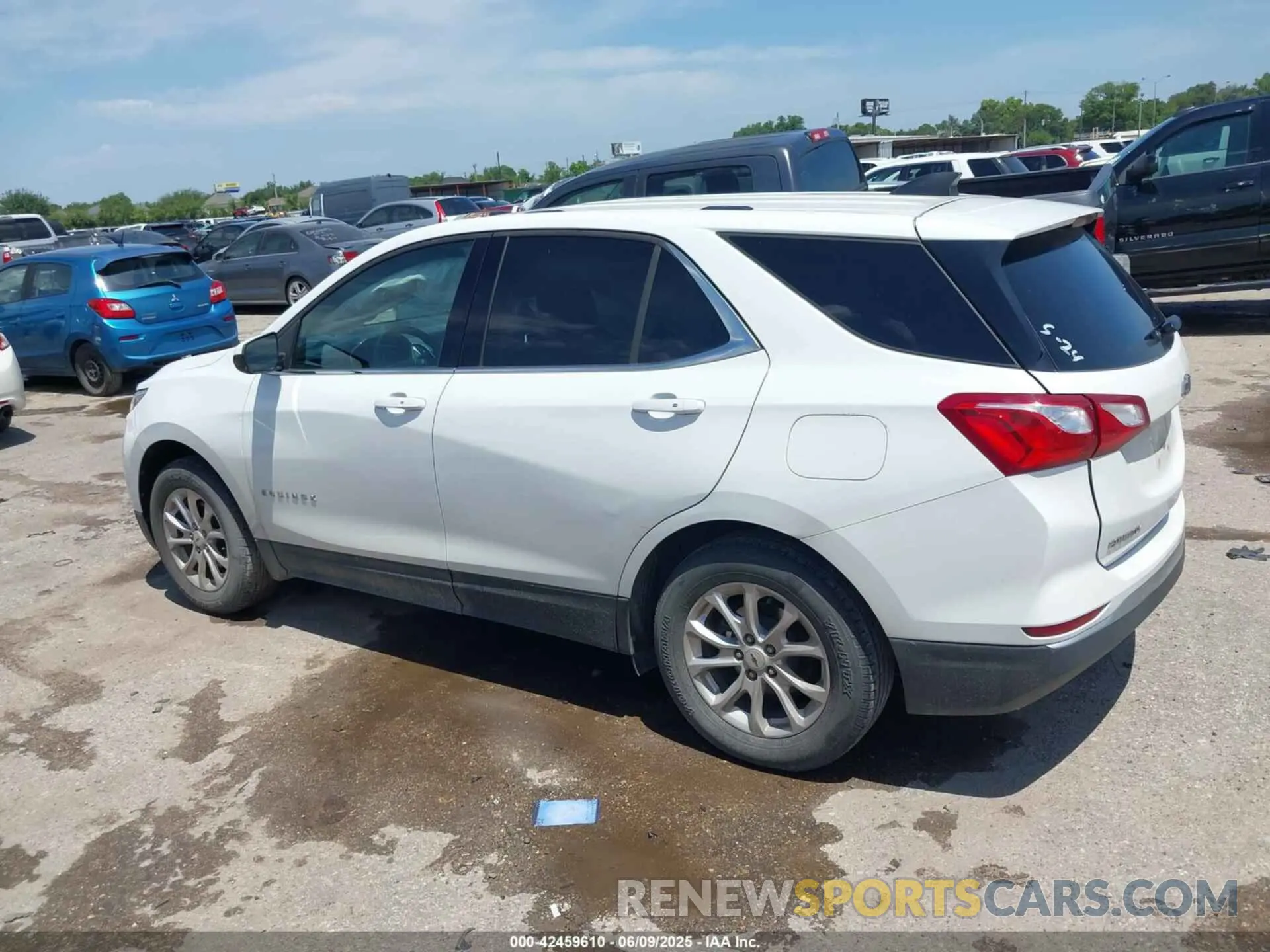 14 Photograph of a damaged car 3GNAXKEV2KS602269 CHEVROLET EQUINOX 2019