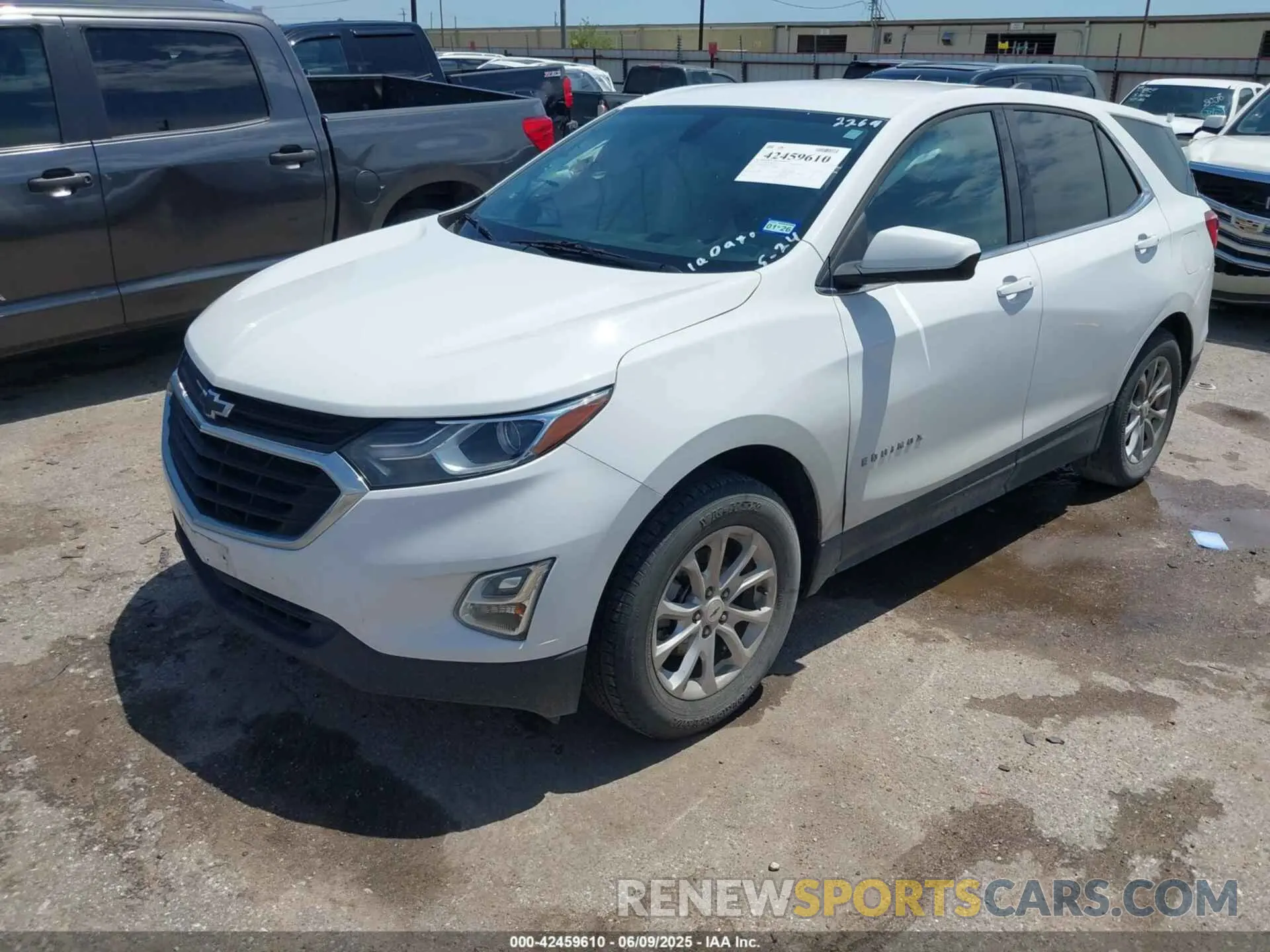 2 Photograph of a damaged car 3GNAXKEV2KS602269 CHEVROLET EQUINOX 2019