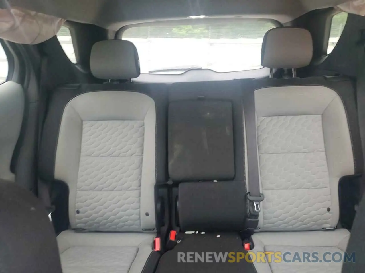 10 Photograph of a damaged car 3GNAXKEV2KS621453 CHEVROLET EQUINOX 2019
