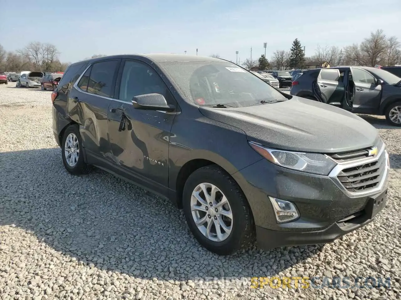 4 Photograph of a damaged car 3GNAXKEV2KS638320 CHEVROLET EQUINOX 2019