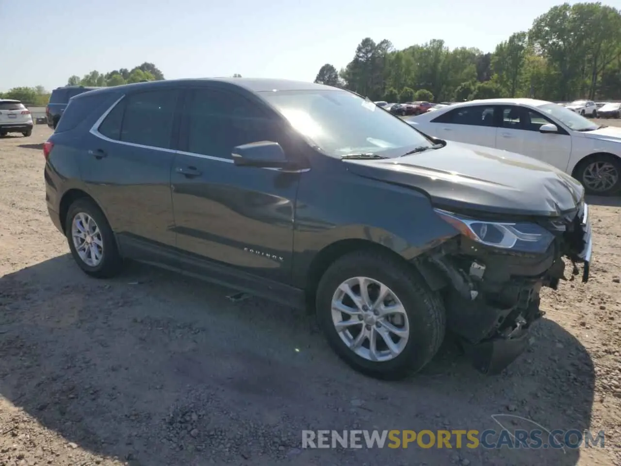 4 Photograph of a damaged car 3GNAXKEV2KS663556 CHEVROLET EQUINOX 2019