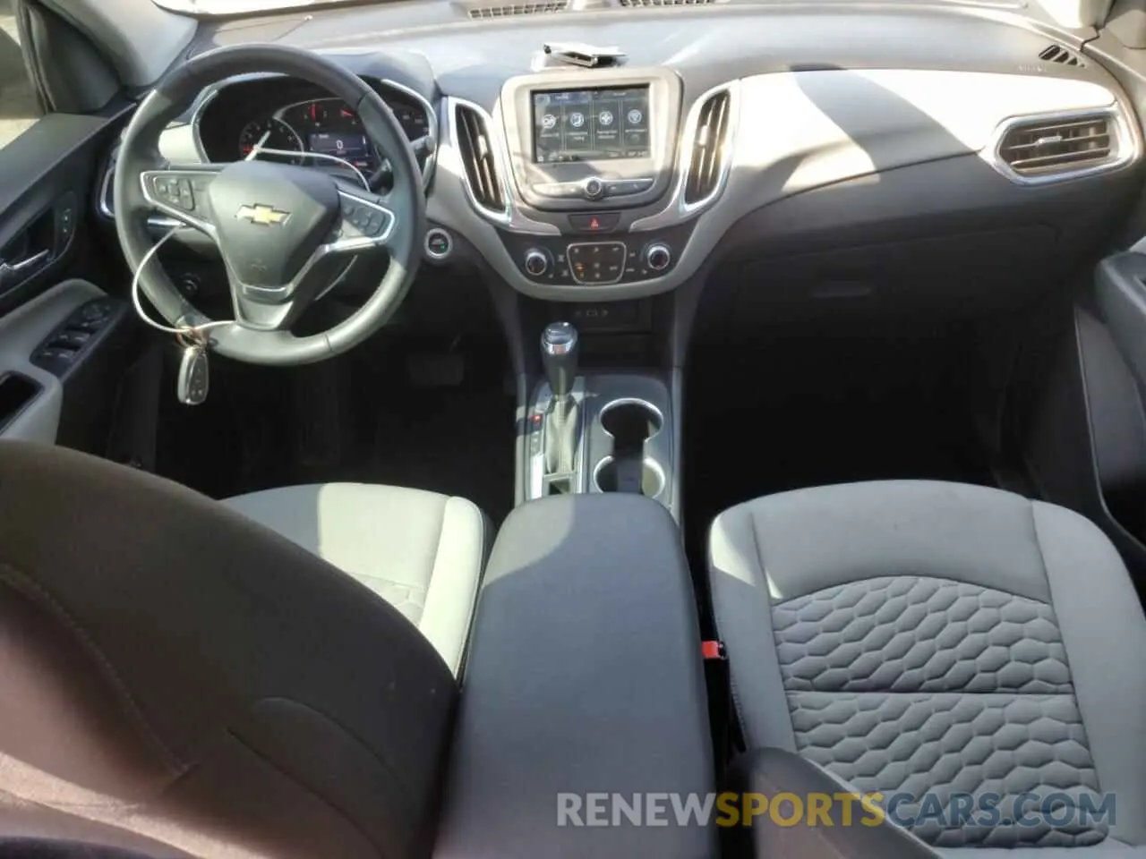 8 Photograph of a damaged car 3GNAXKEV2KS663556 CHEVROLET EQUINOX 2019