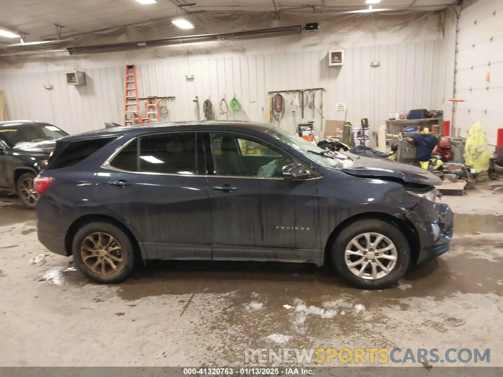 13 Photograph of a damaged car 3GNAXKEV3KL106133 CHEVROLET EQUINOX 2019
