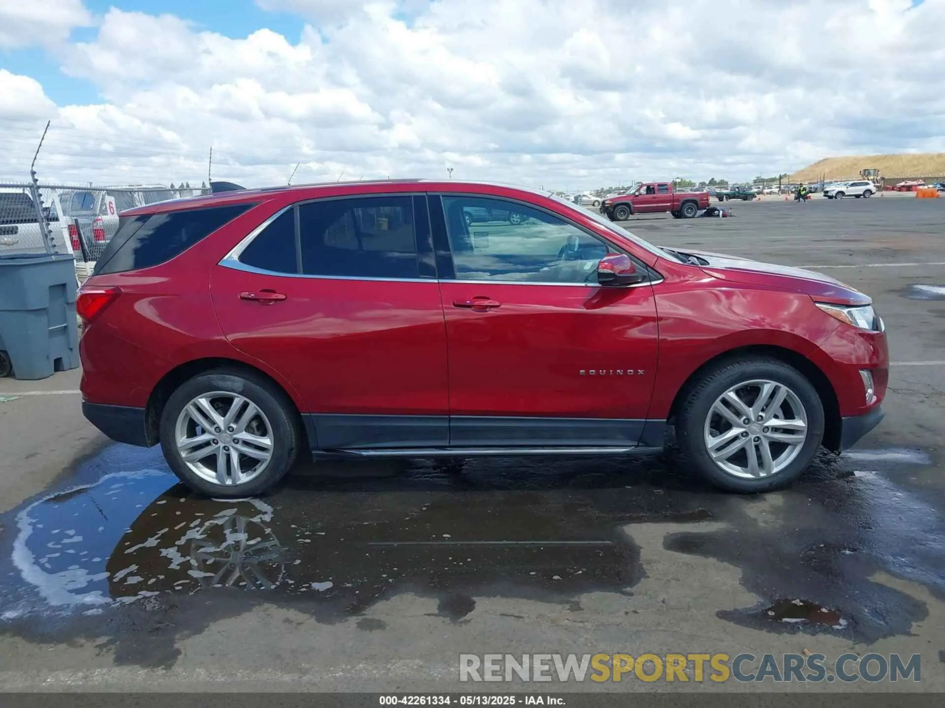 13 Photograph of a damaged car 3GNAXKEV3KL168938 CHEVROLET EQUINOX 2019