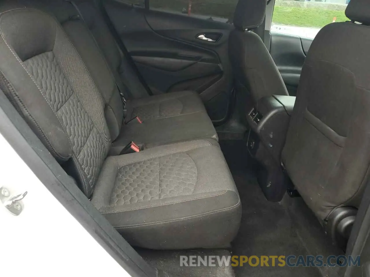 11 Photograph of a damaged car 3GNAXKEV3KL183049 CHEVROLET EQUINOX 2019