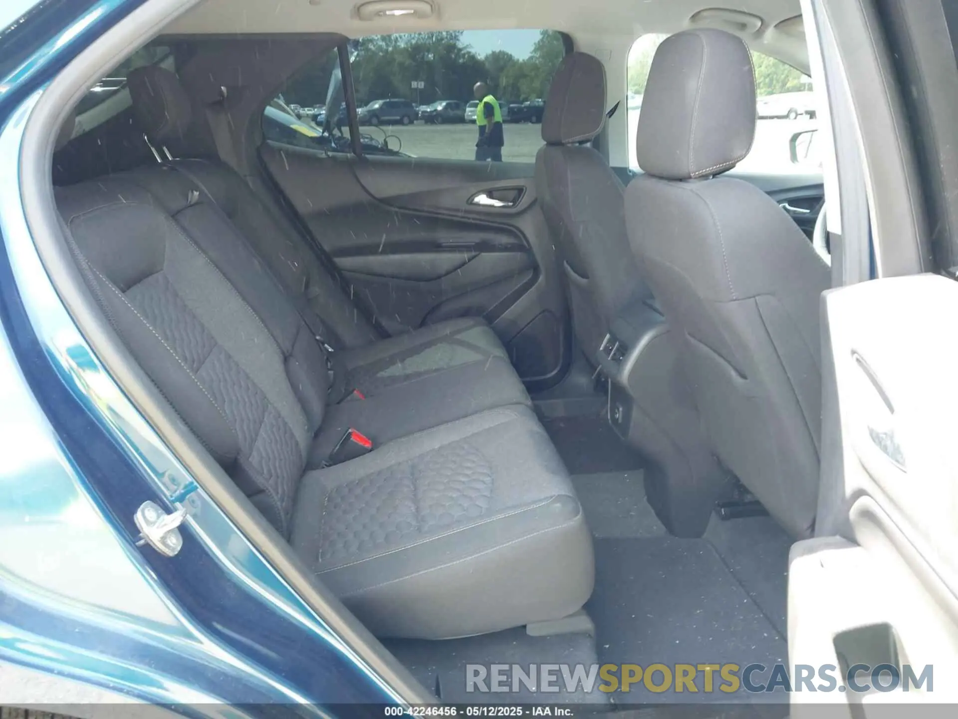 8 Photograph of a damaged car 3GNAXKEV3KL376043 CHEVROLET EQUINOX 2019