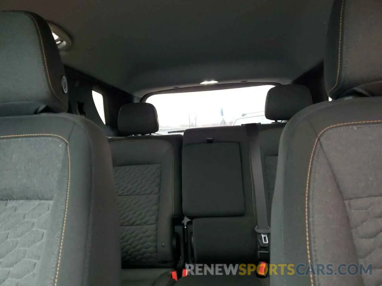 10 Photograph of a damaged car 3GNAXKEV3KL390976 CHEVROLET EQUINOX 2019