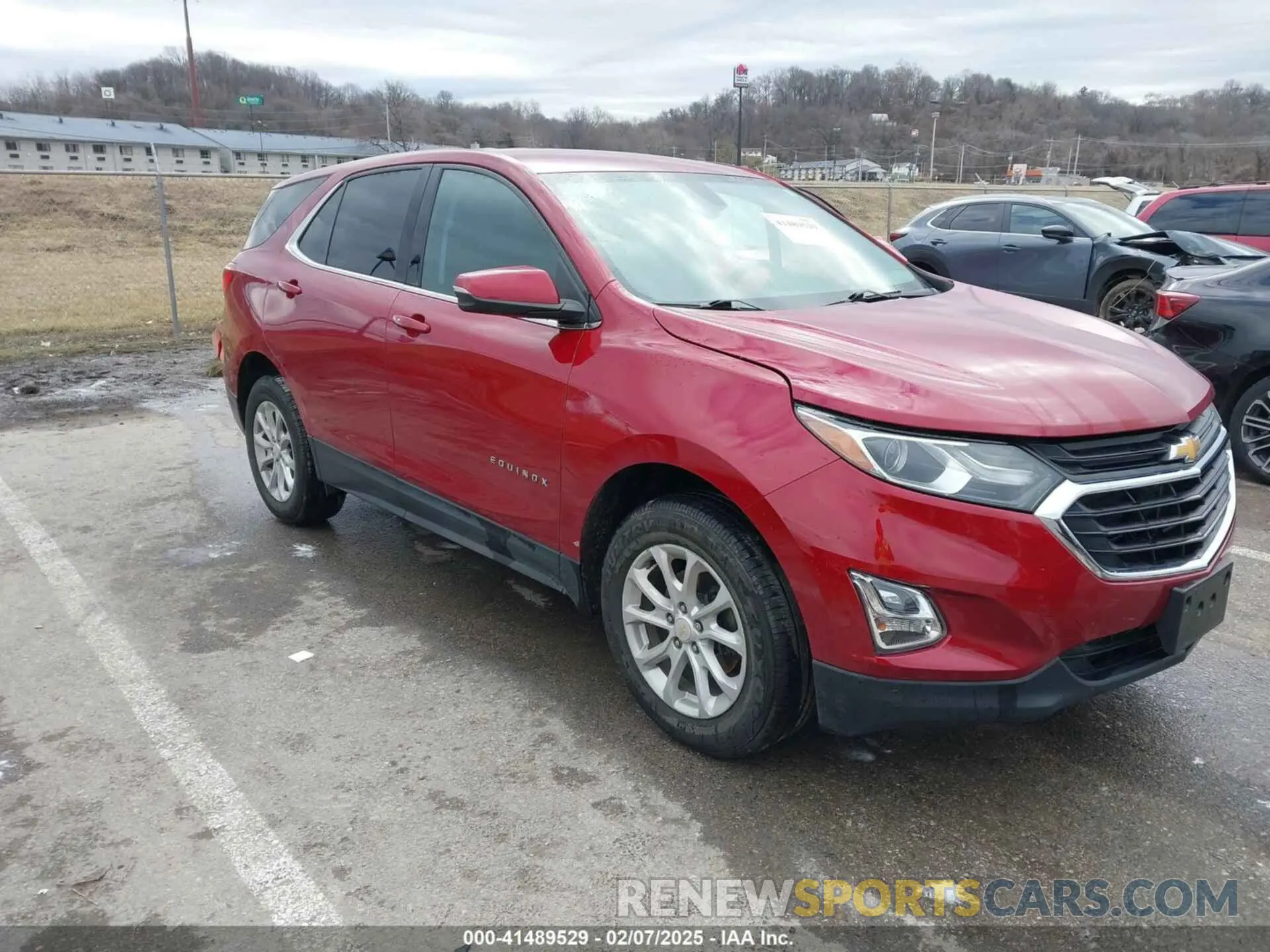 1 Photograph of a damaged car 3GNAXKEV3KS503380 CHEVROLET EQUINOX 2019