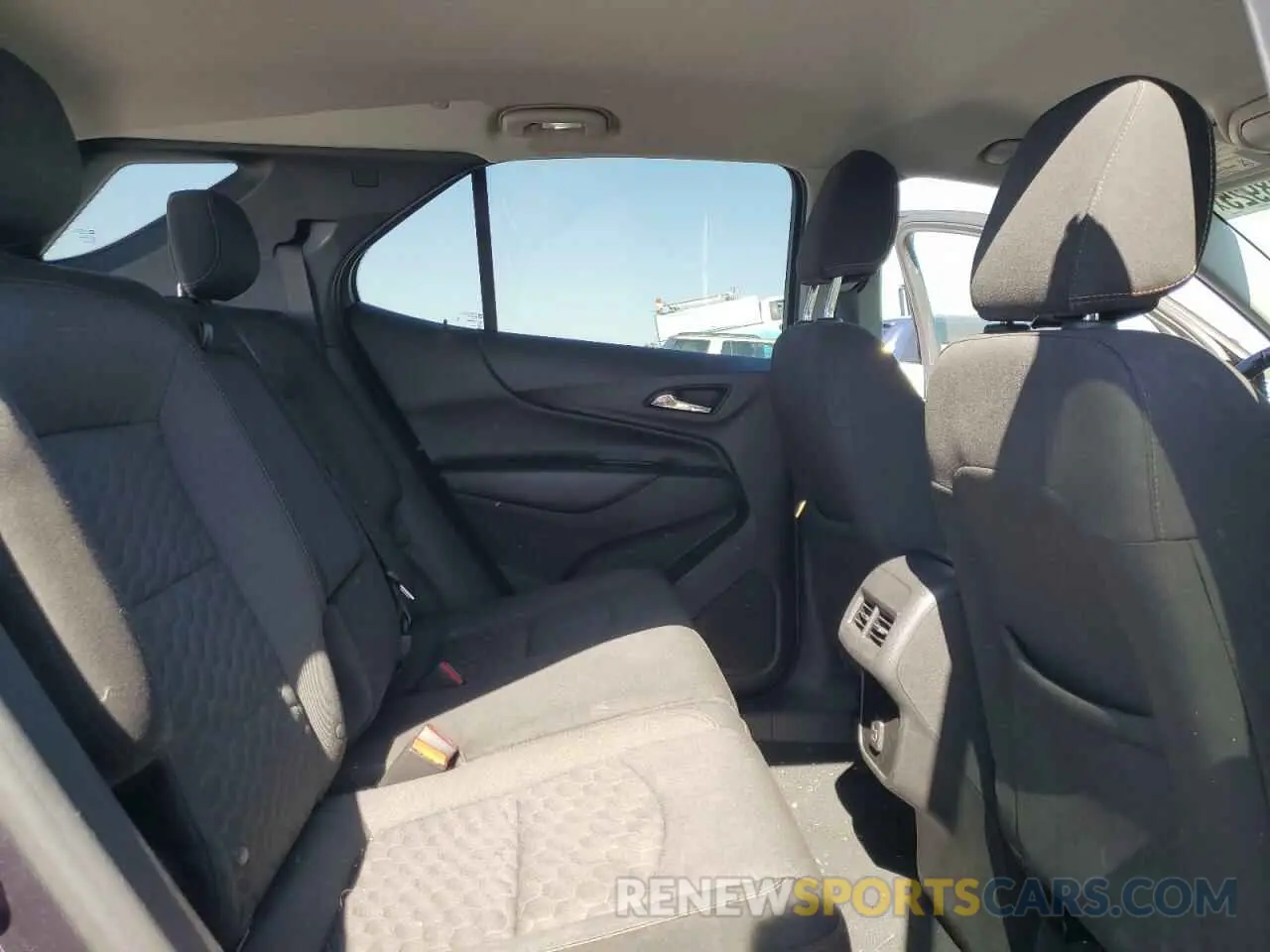 11 Photograph of a damaged car 3GNAXKEV3KS506425 CHEVROLET EQUINOX 2019