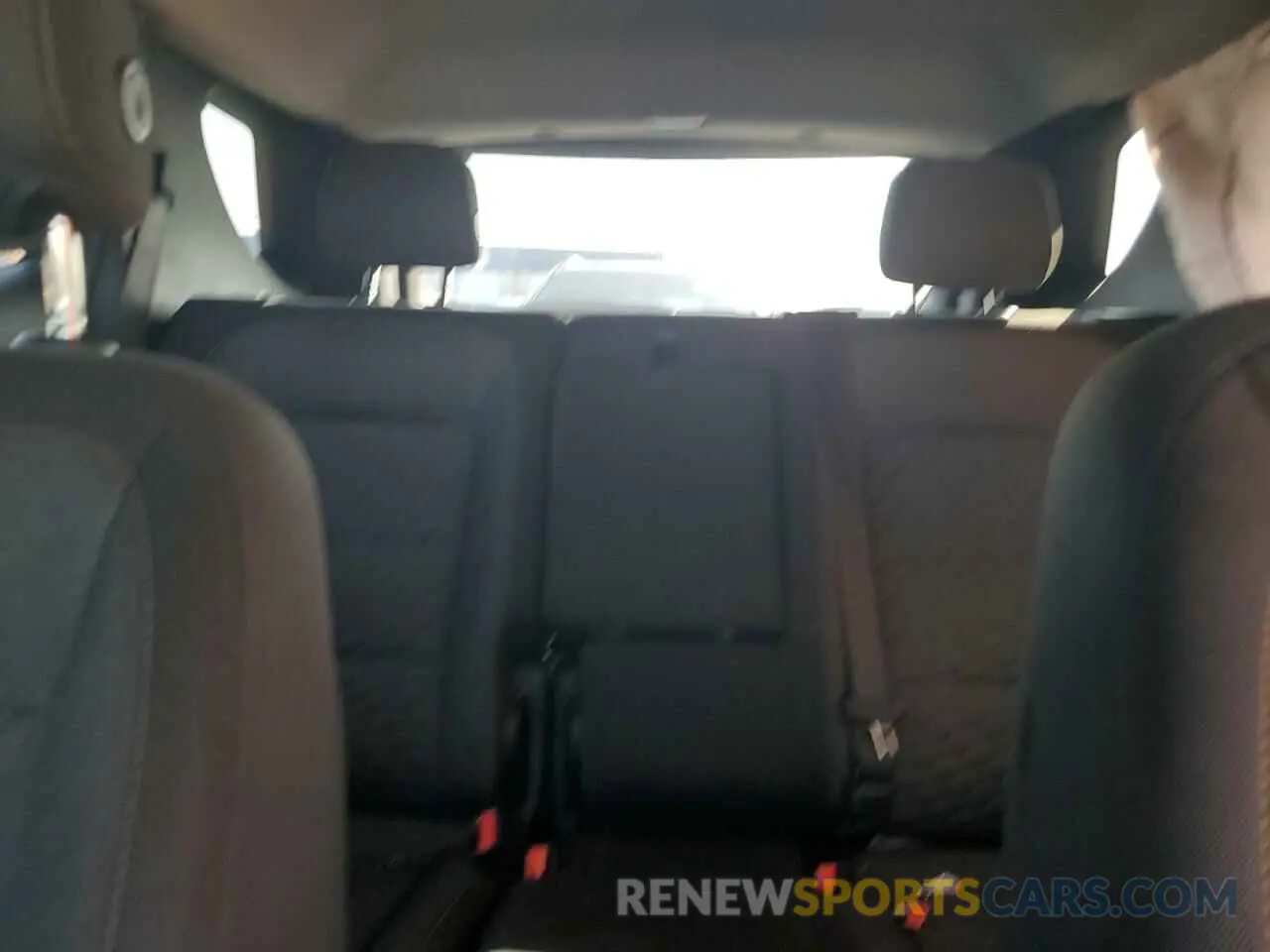 10 Photograph of a damaged car 3GNAXKEV3KS506960 CHEVROLET EQUINOX 2019