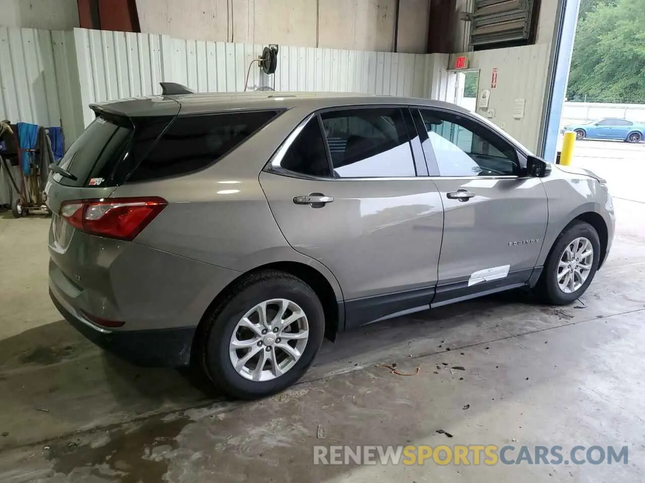 3 Photograph of a damaged car 3GNAXKEV3KS509745 CHEVROLET EQUINOX 2019