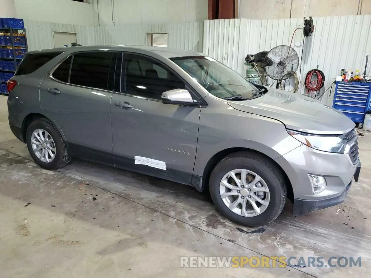 4 Photograph of a damaged car 3GNAXKEV3KS509745 CHEVROLET EQUINOX 2019