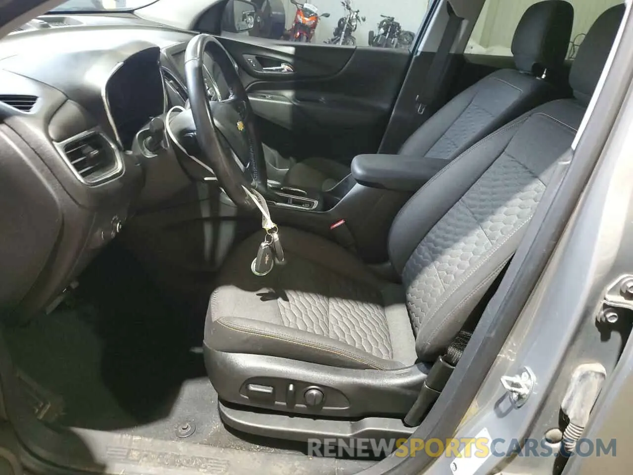 7 Photograph of a damaged car 3GNAXKEV3KS509745 CHEVROLET EQUINOX 2019