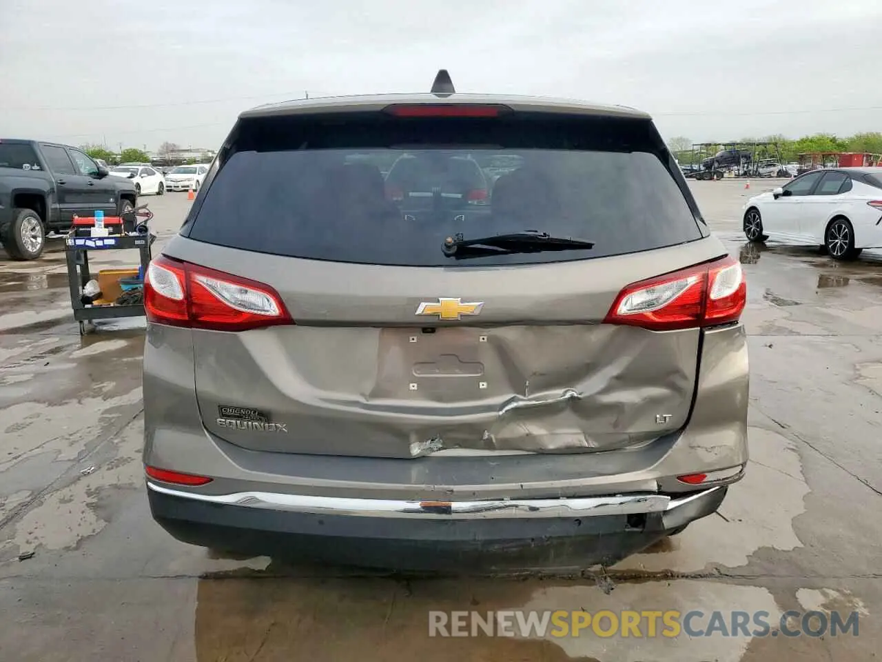 6 Photograph of a damaged car 3GNAXKEV3KS512225 CHEVROLET EQUINOX 2019
