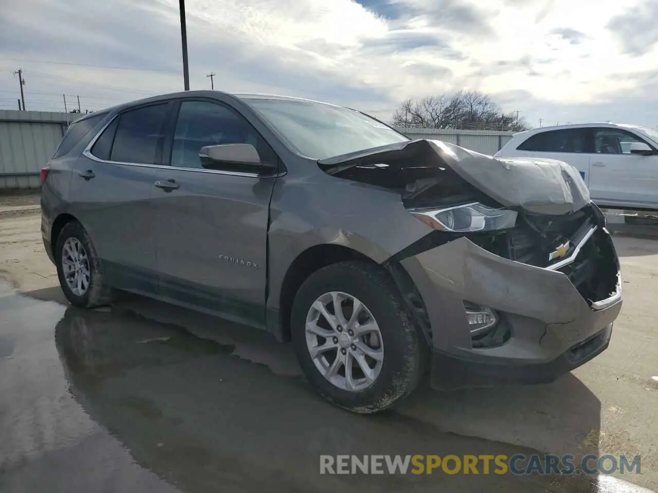 4 Photograph of a damaged car 3GNAXKEV3KS527887 CHEVROLET EQUINOX 2019
