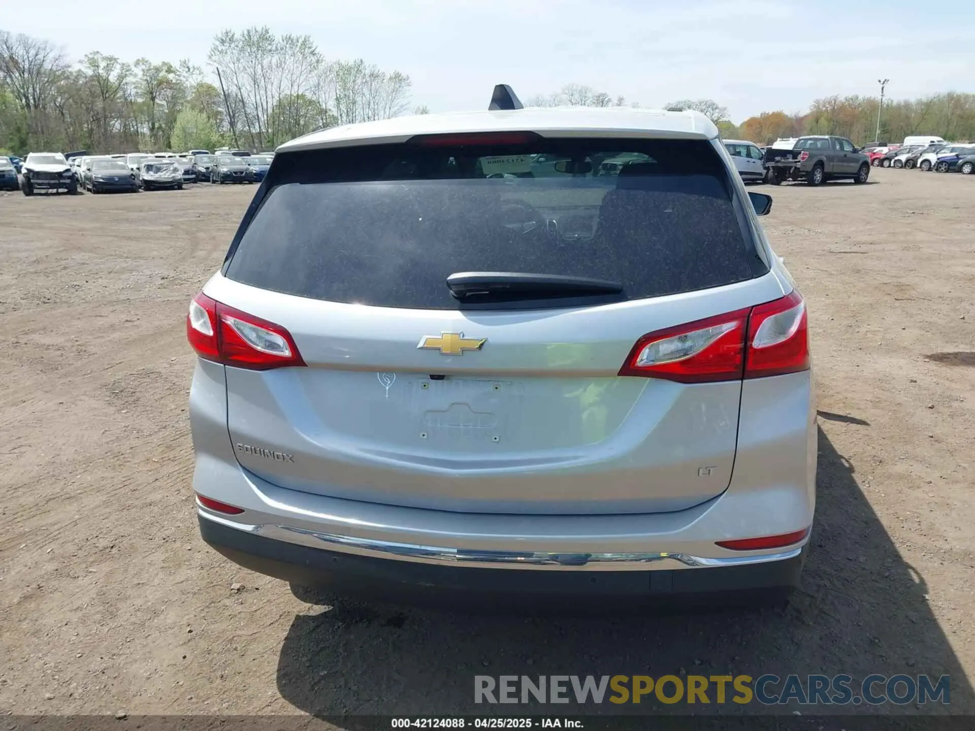 16 Photograph of a damaged car 3GNAXKEV3KS647429 CHEVROLET EQUINOX 2019