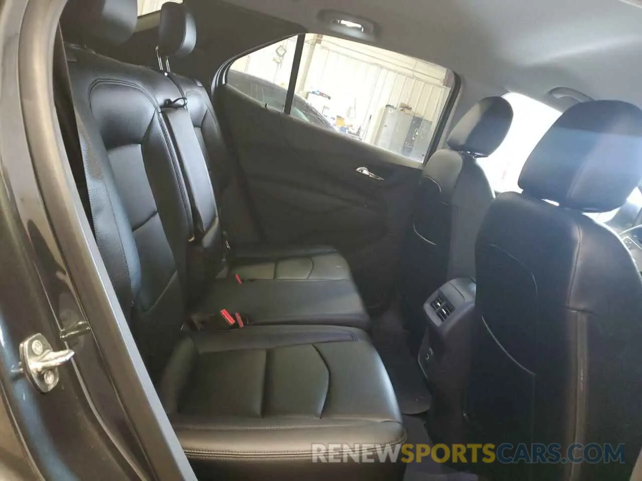 11 Photograph of a damaged car 3GNAXKEV3KS650928 CHEVROLET EQUINOX 2019
