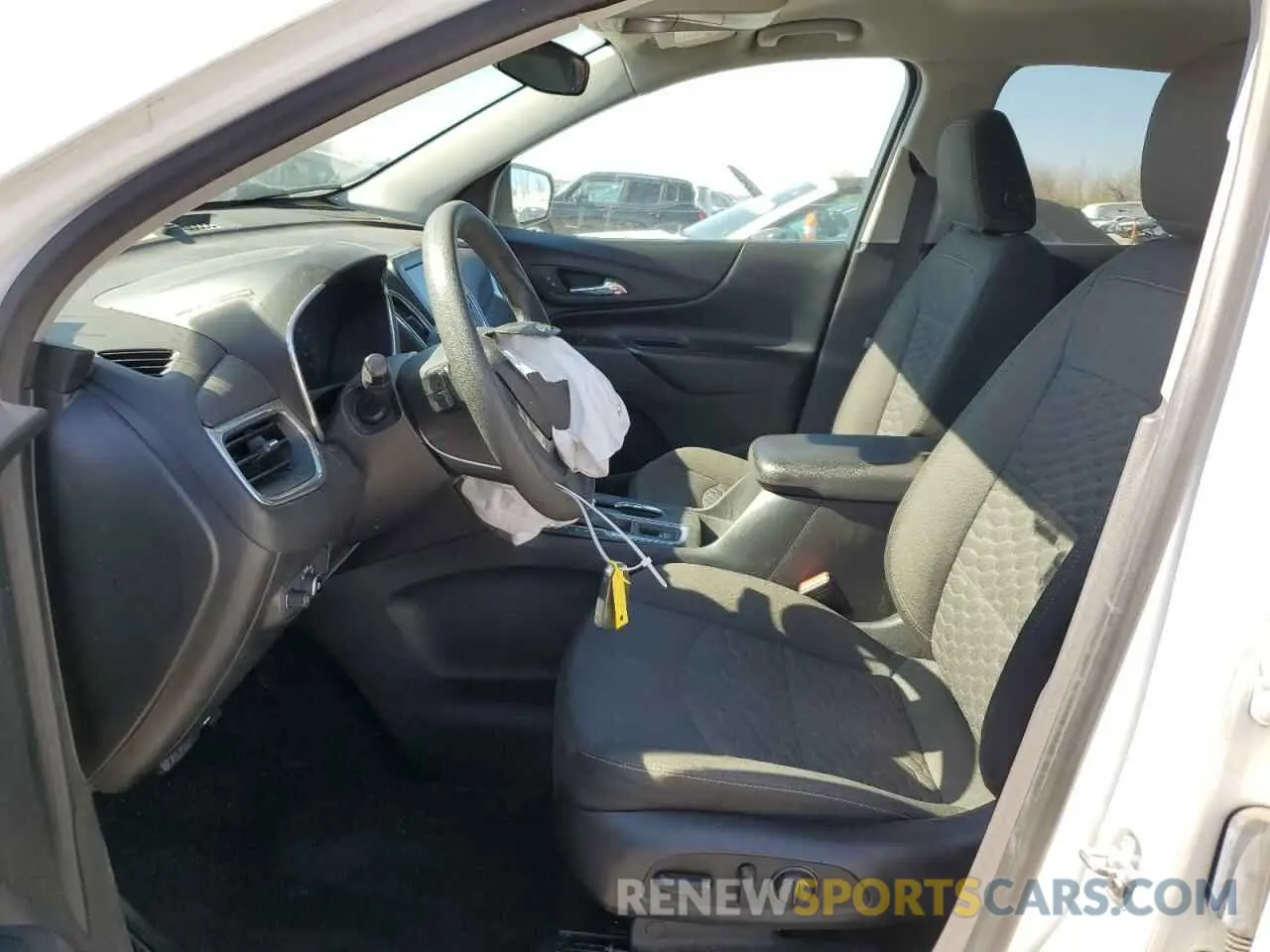 7 Photograph of a damaged car 3GNAXKEV4KL123250 CHEVROLET EQUINOX 2019