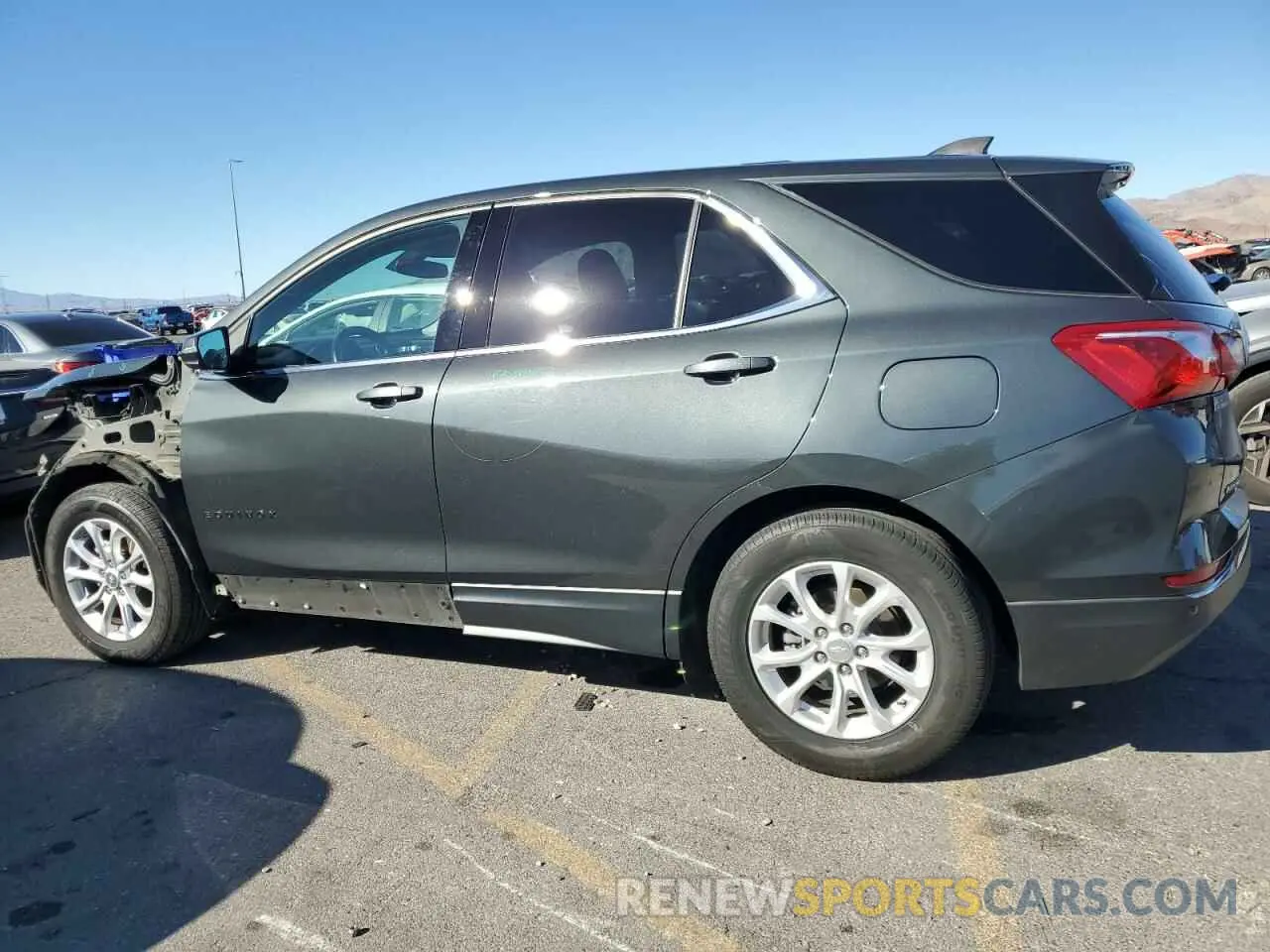2 Photograph of a damaged car 3GNAXKEV4KS575267 CHEVROLET EQUINOX 2019