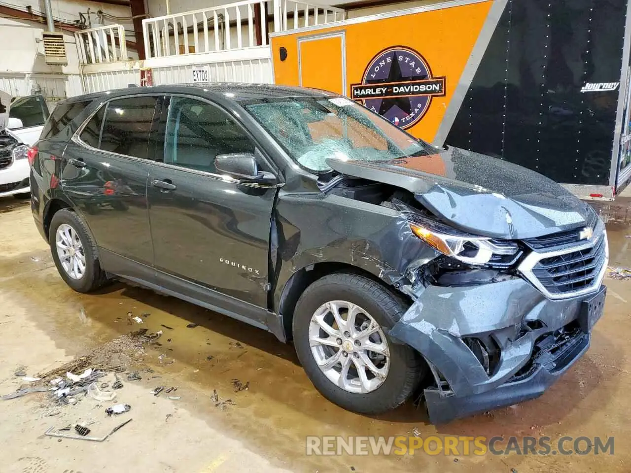 4 Photograph of a damaged car 3GNAXKEV4KS654325 CHEVROLET EQUINOX 2019