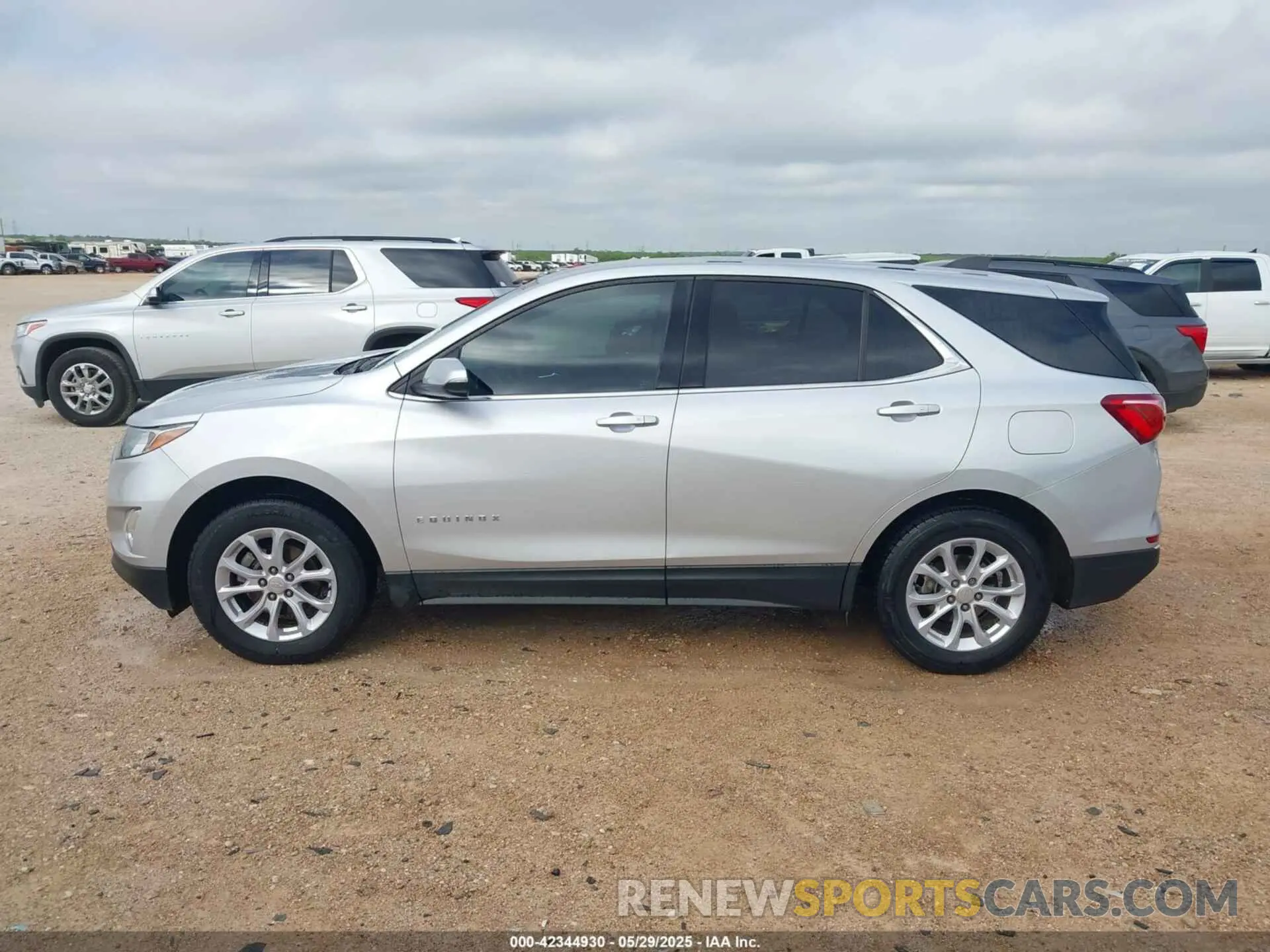 14 Photograph of a damaged car 3GNAXKEV4KS657094 CHEVROLET EQUINOX 2019