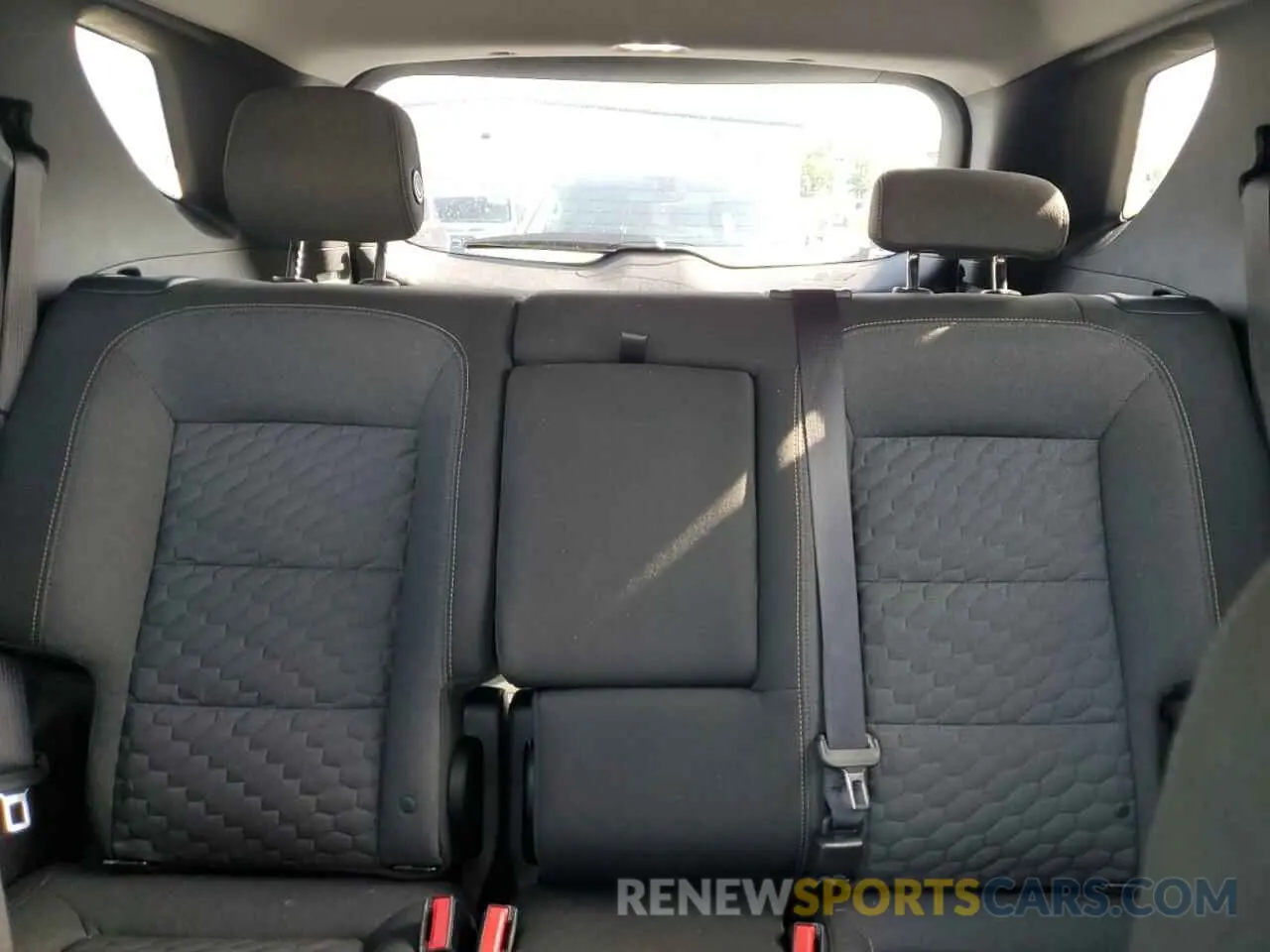 10 Photograph of a damaged car 3GNAXKEV5KS514848 CHEVROLET EQUINOX 2019