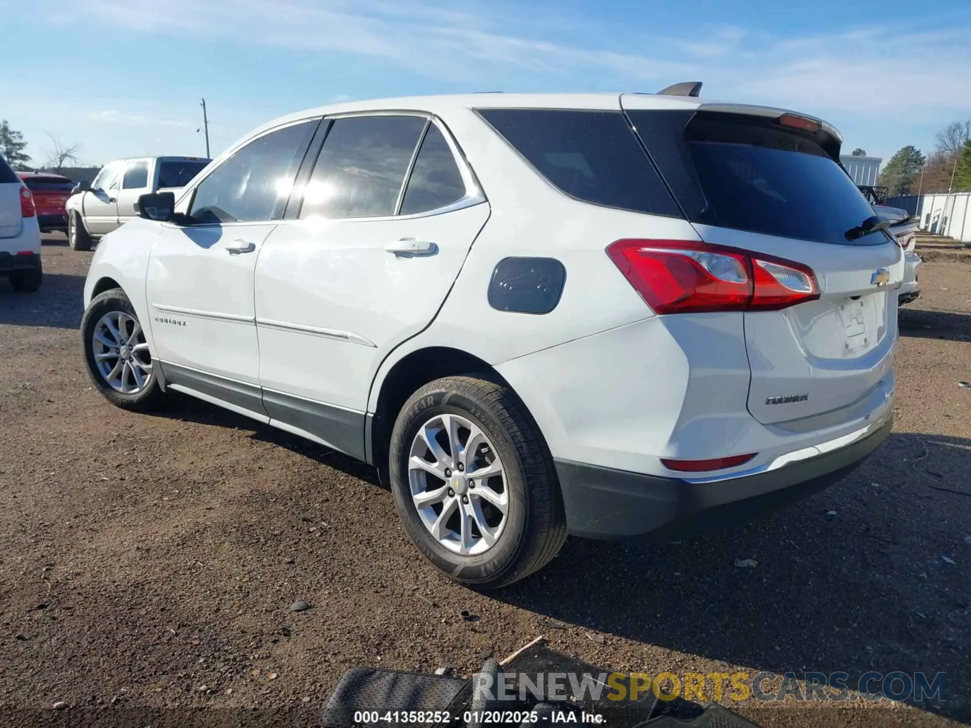 3 Photograph of a damaged car 3GNAXKEV5KS529334 CHEVROLET EQUINOX 2019