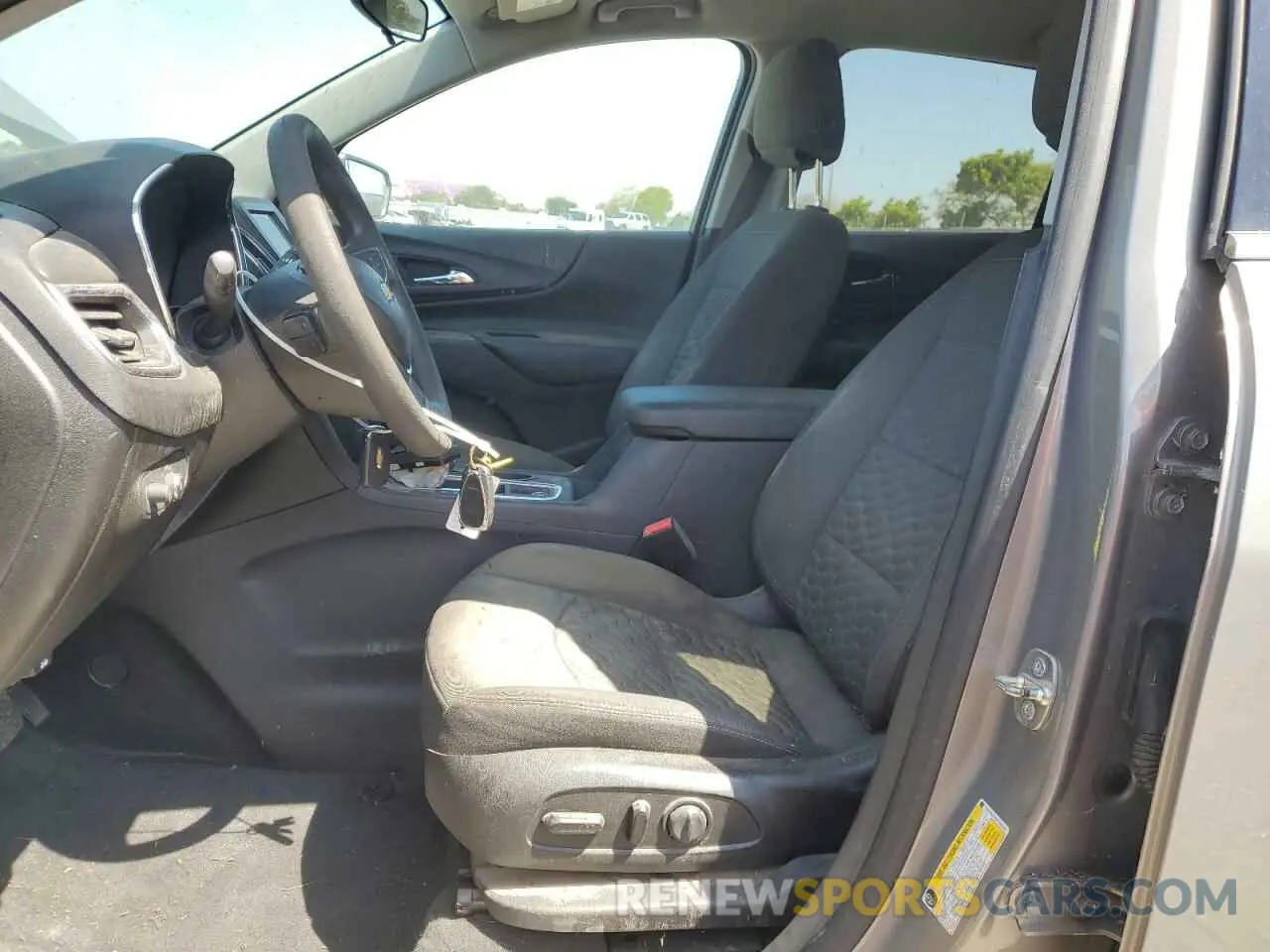 7 Photograph of a damaged car 3GNAXKEV5KS542049 CHEVROLET EQUINOX 2019