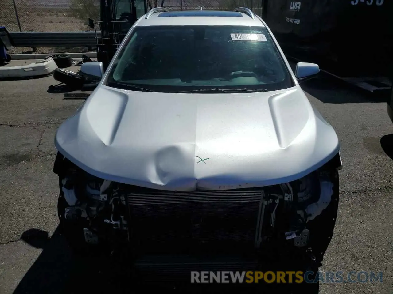 5 Photograph of a damaged car 3GNAXKEV5KS582910 CHEVROLET EQUINOX 2019