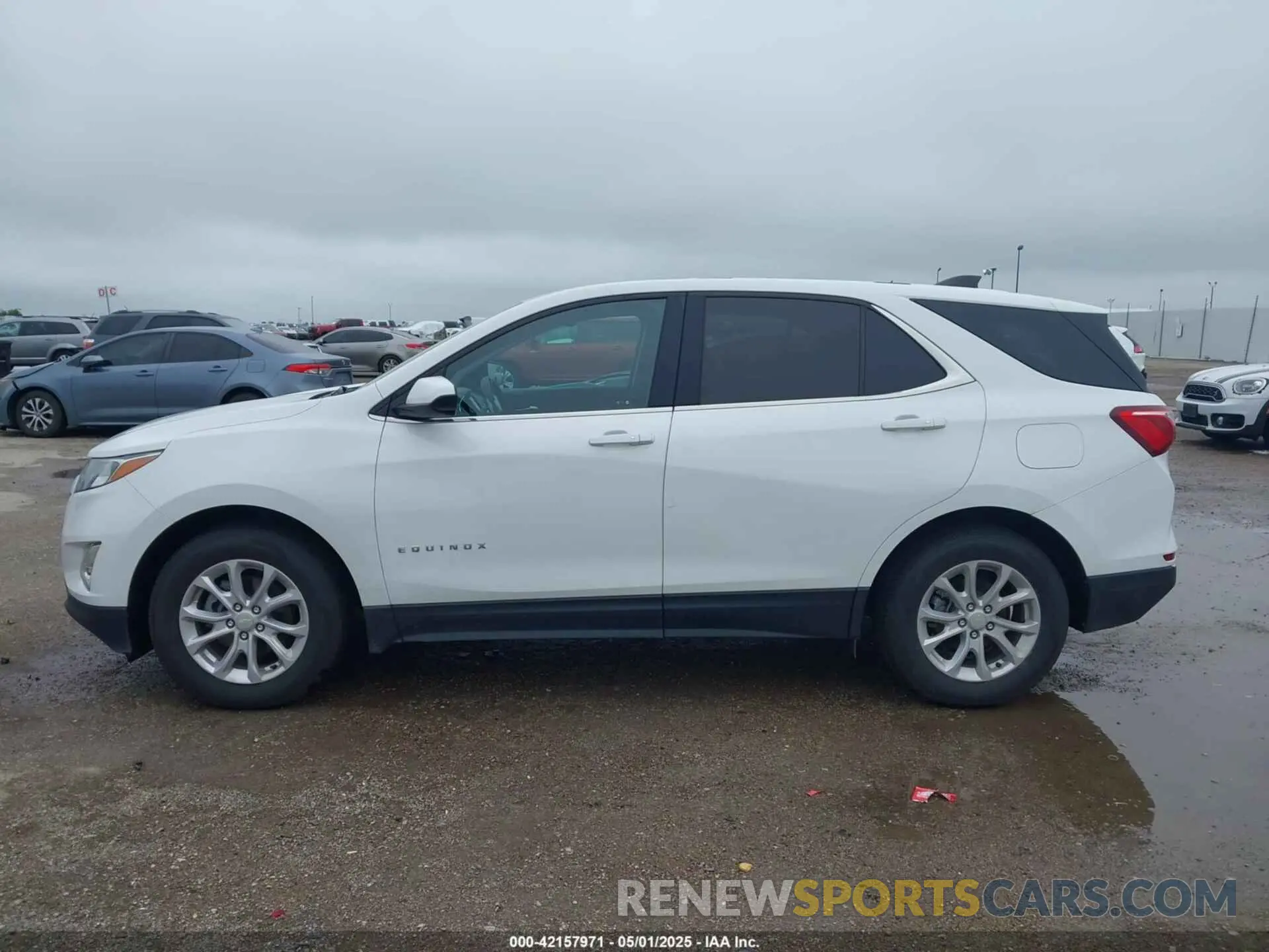 14 Photograph of a damaged car 3GNAXKEV5KS623858 CHEVROLET EQUINOX 2019