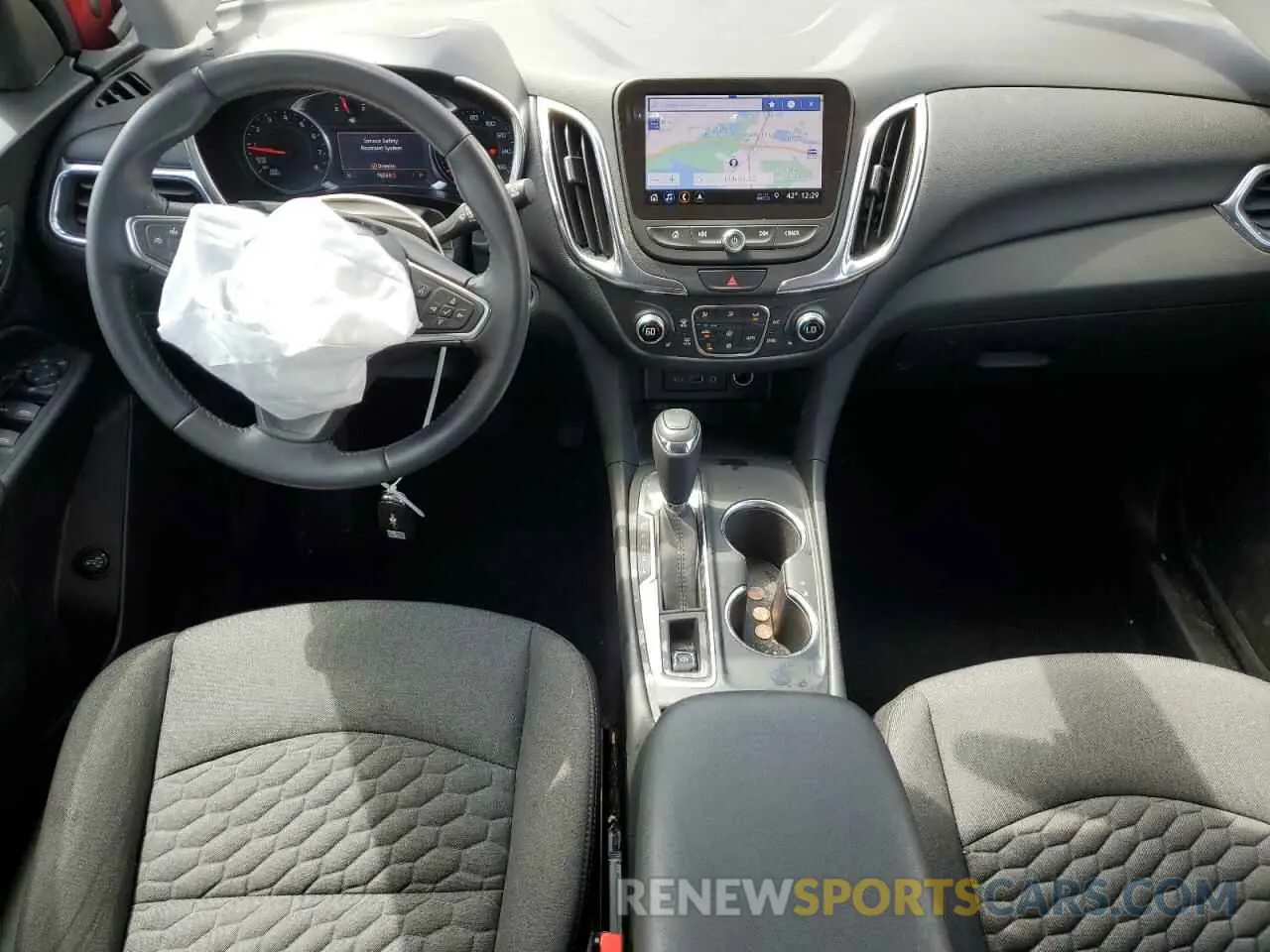 8 Photograph of a damaged car 3GNAXKEV5KS637209 CHEVROLET EQUINOX 2019