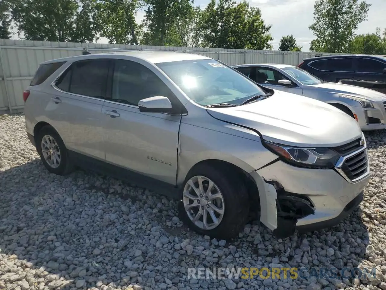 4 Photograph of a damaged car 3GNAXKEV5KS645410 CHEVROLET EQUINOX 2019