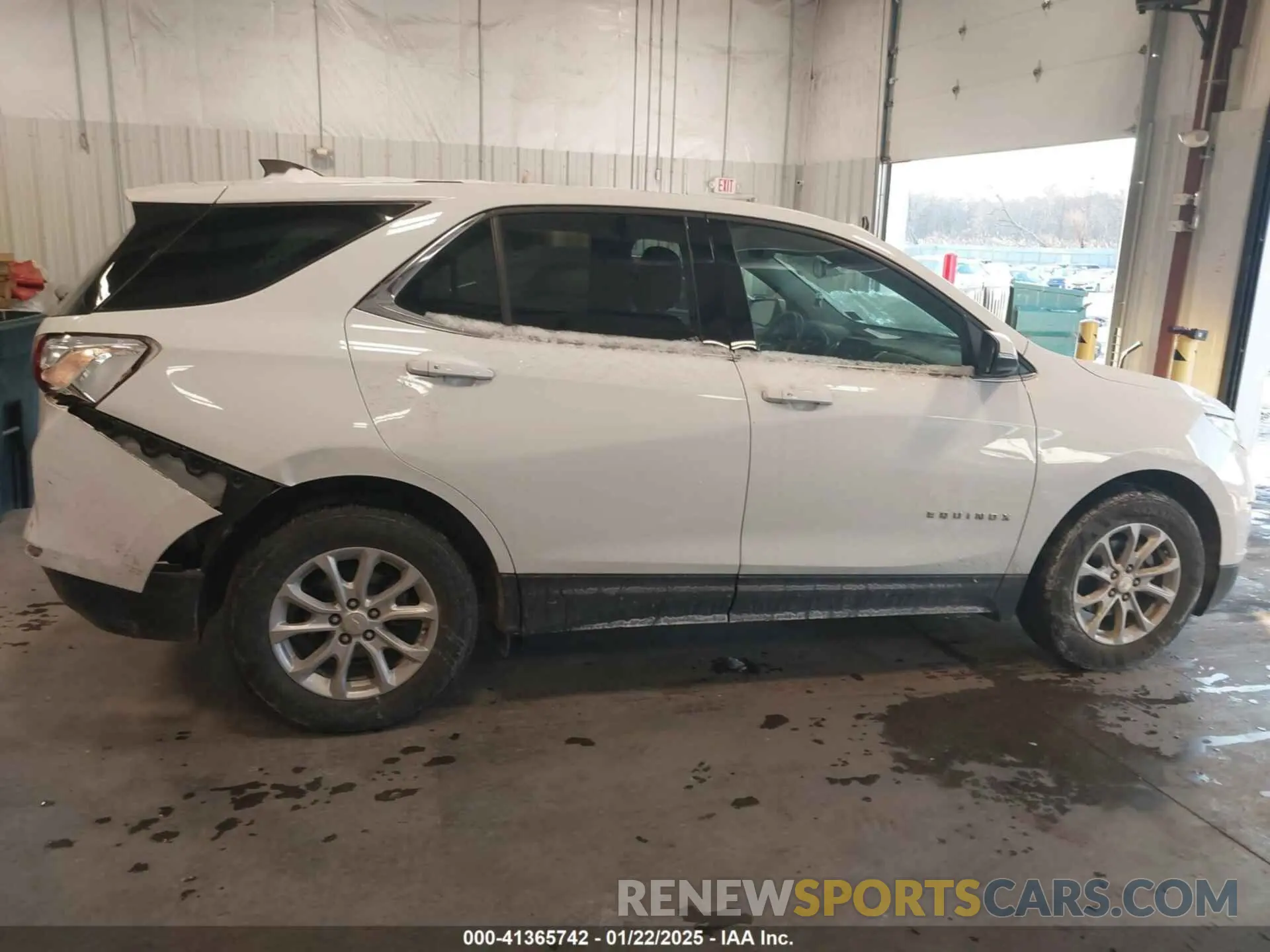 13 Photograph of a damaged car 3GNAXKEV5KS647402 CHEVROLET EQUINOX 2019