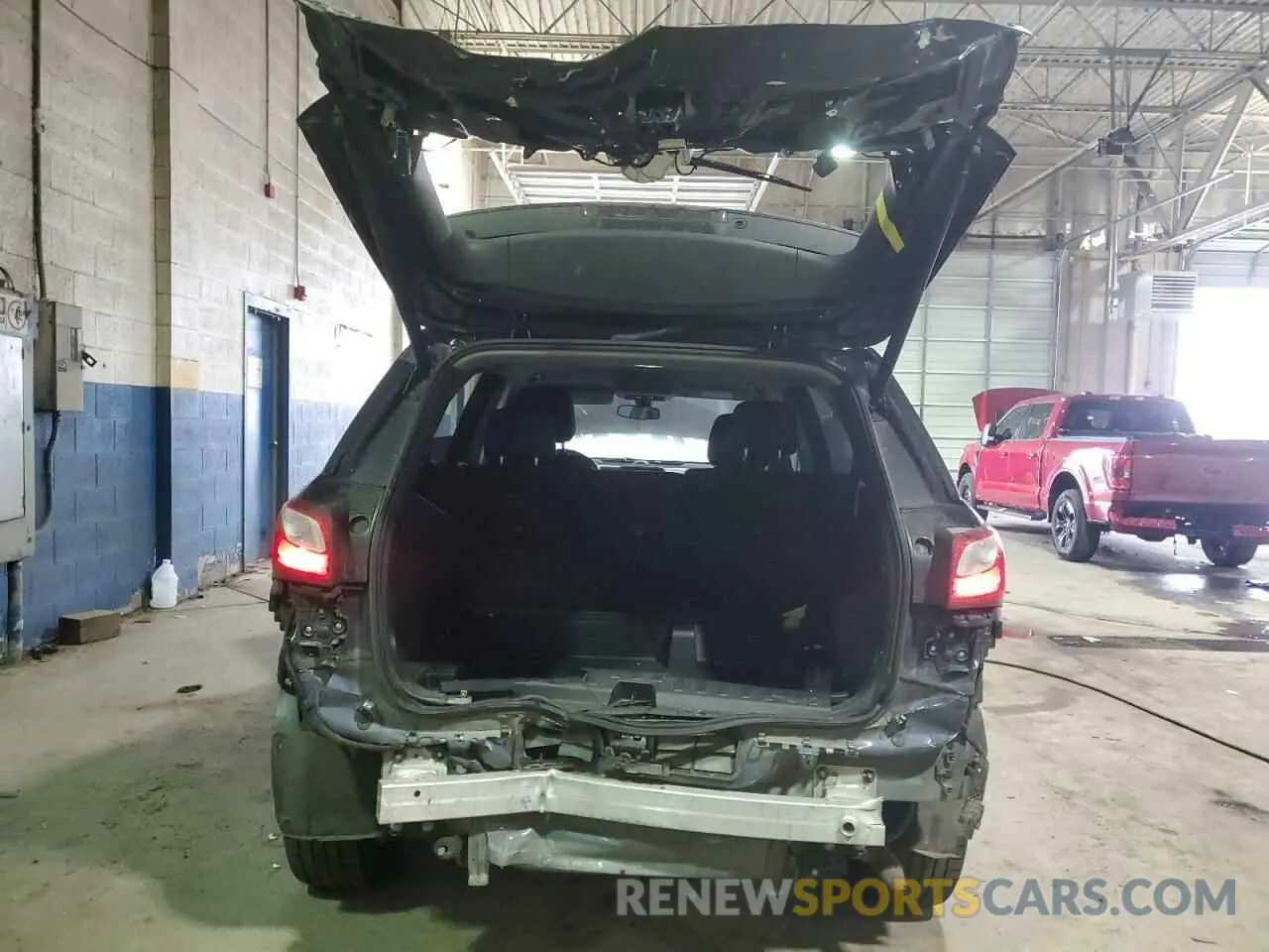 6 Photograph of a damaged car 3GNAXKEV6KL246449 CHEVROLET EQUINOX 2019