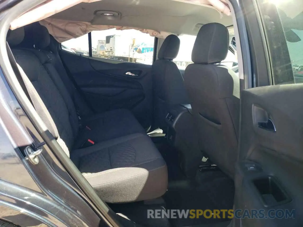 11 Photograph of a damaged car 3GNAXKEV6KL316967 CHEVROLET EQUINOX 2019