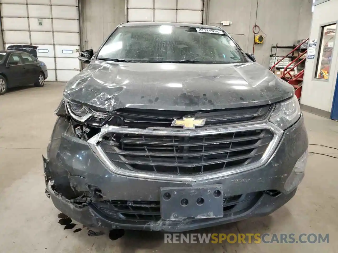 5 Photograph of a damaged car 3GNAXKEV6KL340038 CHEVROLET EQUINOX 2019