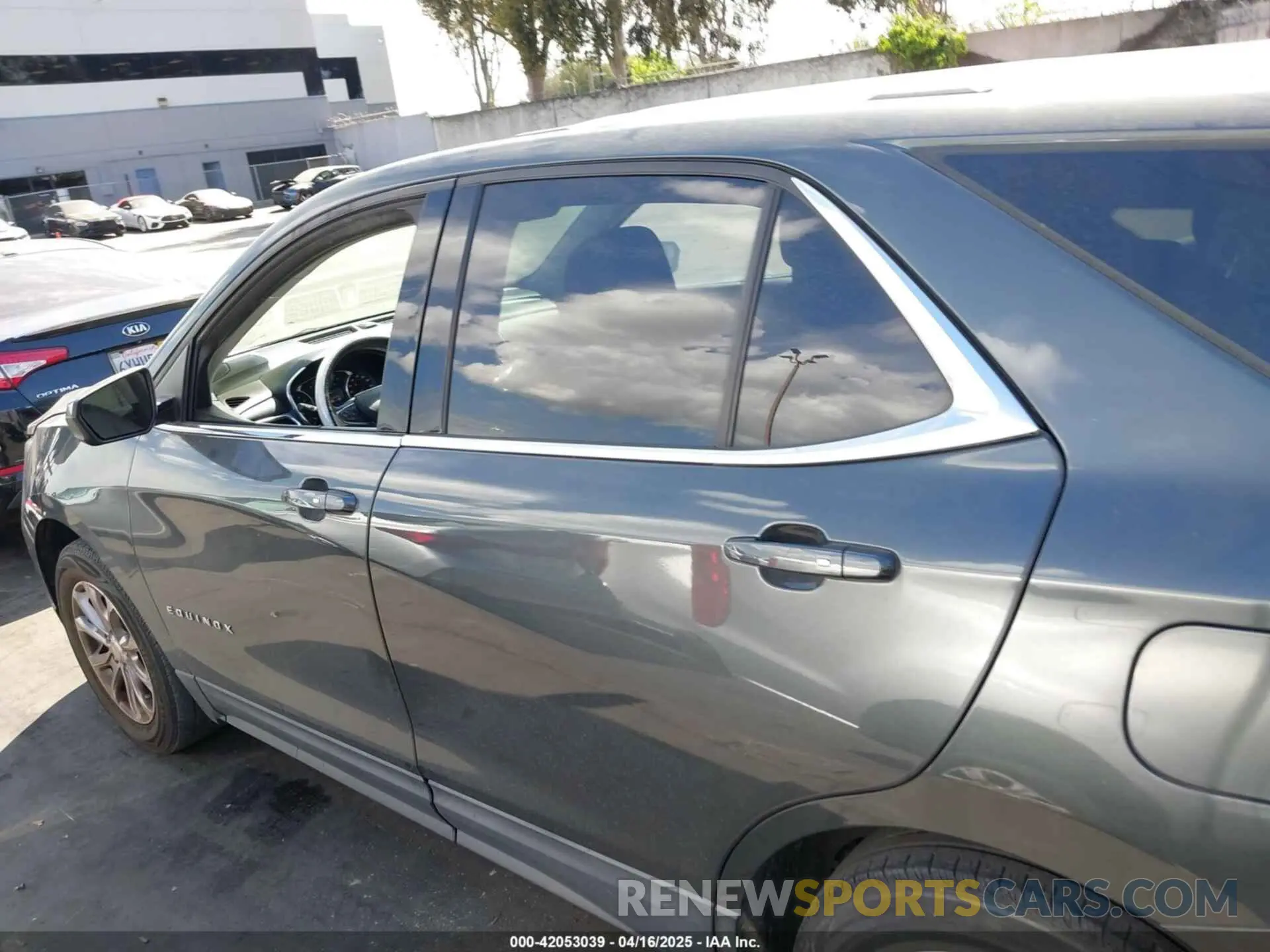 15 Photograph of a damaged car 3GNAXKEV6KS504409 CHEVROLET EQUINOX 2019