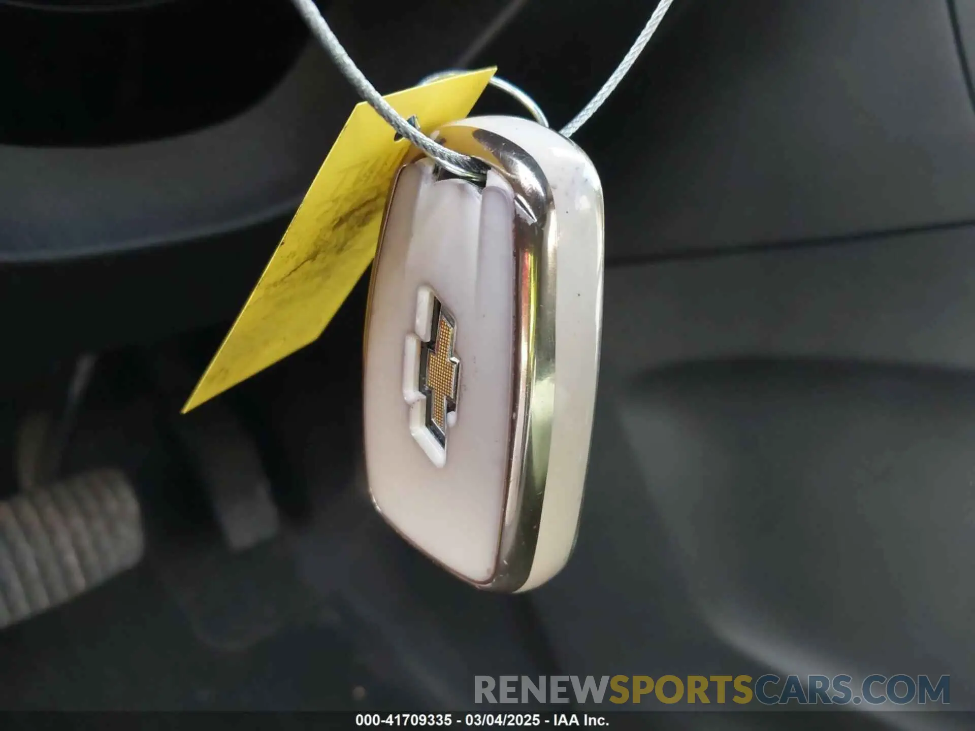 11 Photograph of a damaged car 3GNAXKEV6KS515040 CHEVROLET EQUINOX 2019