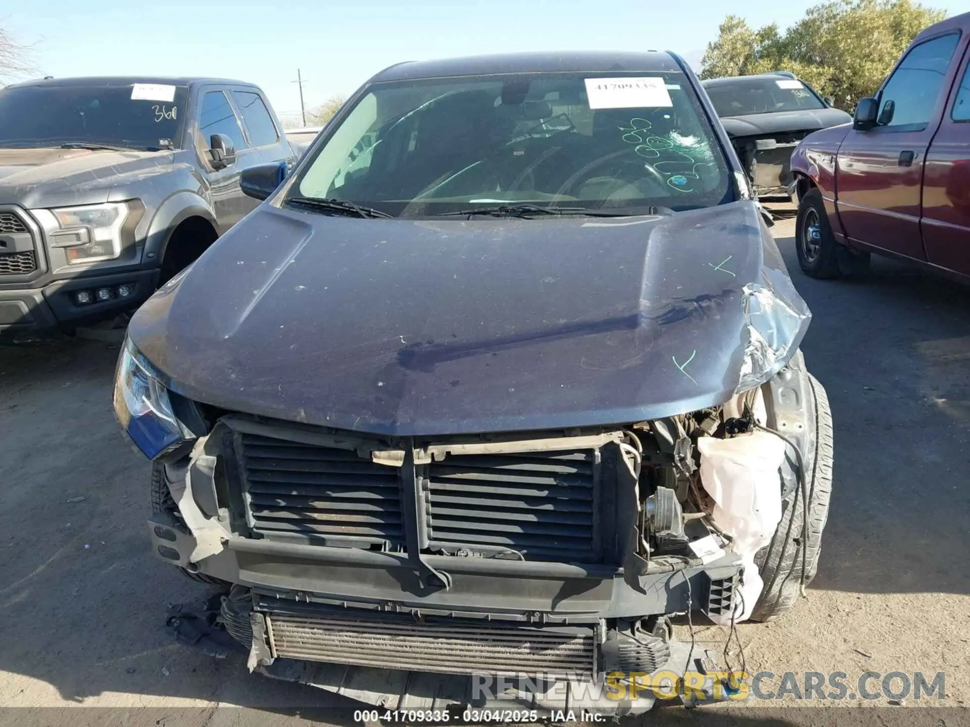 13 Photograph of a damaged car 3GNAXKEV6KS515040 CHEVROLET EQUINOX 2019