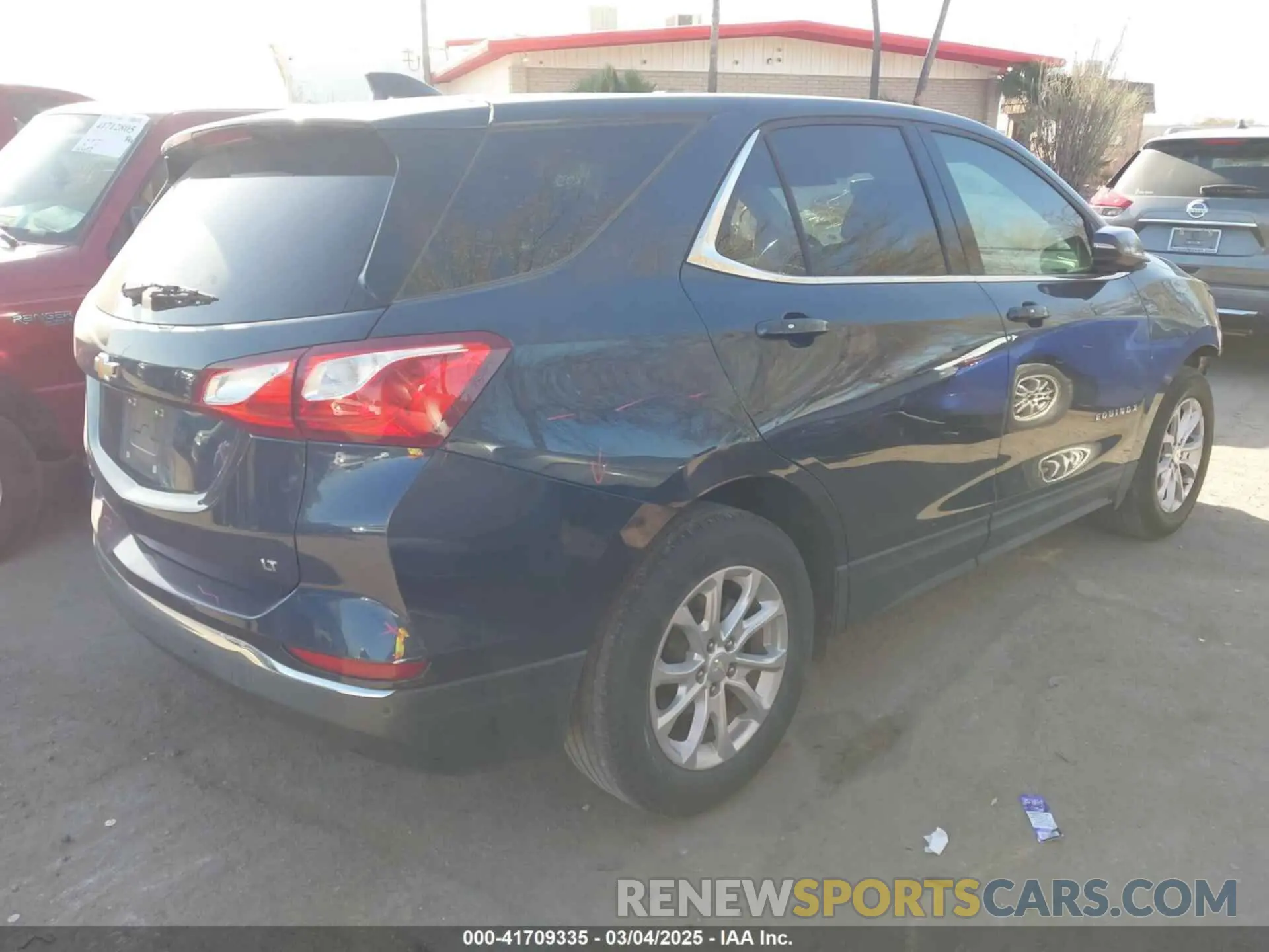 4 Photograph of a damaged car 3GNAXKEV6KS515040 CHEVROLET EQUINOX 2019