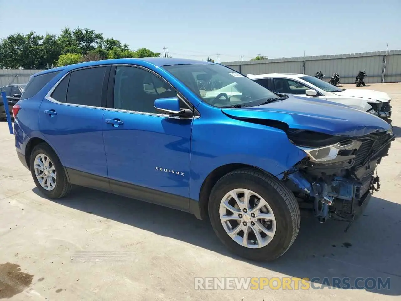 4 Photograph of a damaged car 3GNAXKEV6KS515605 CHEVROLET EQUINOX 2019