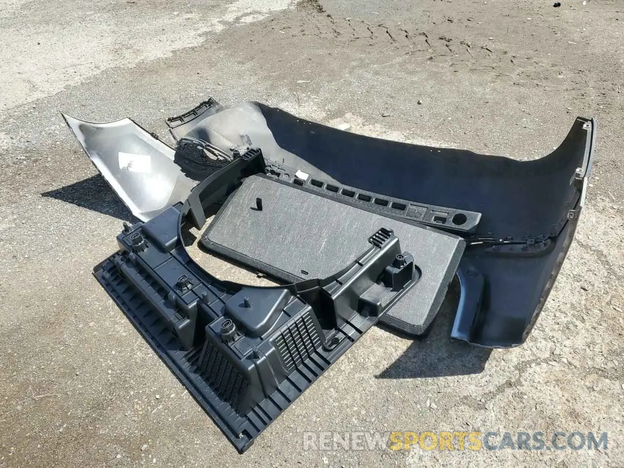 13 Photograph of a damaged car 3GNAXKEV6KS516026 CHEVROLET EQUINOX 2019