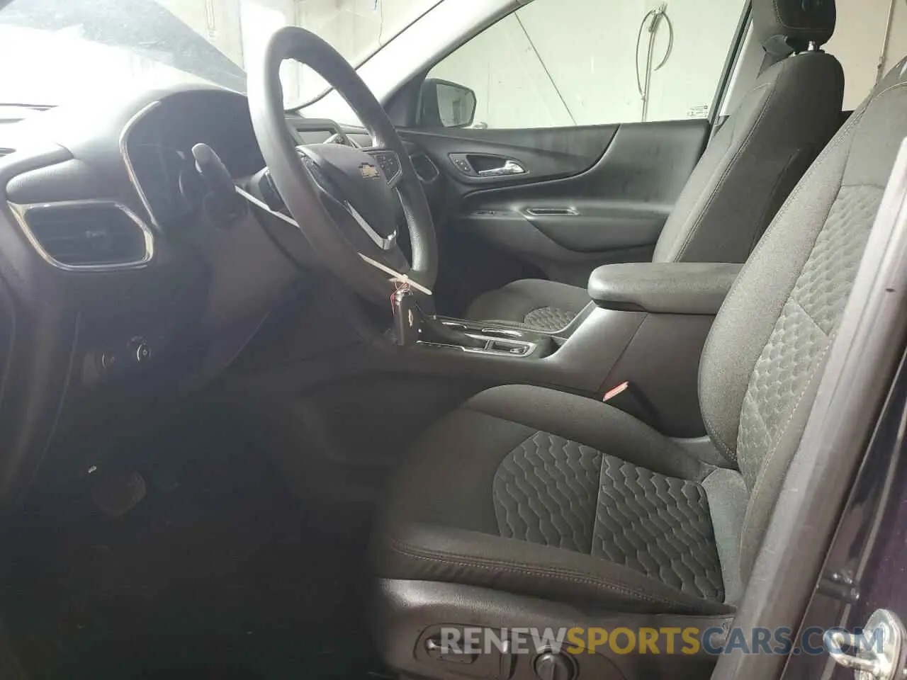 7 Photograph of a damaged car 3GNAXKEV6KS525082 CHEVROLET EQUINOX 2019