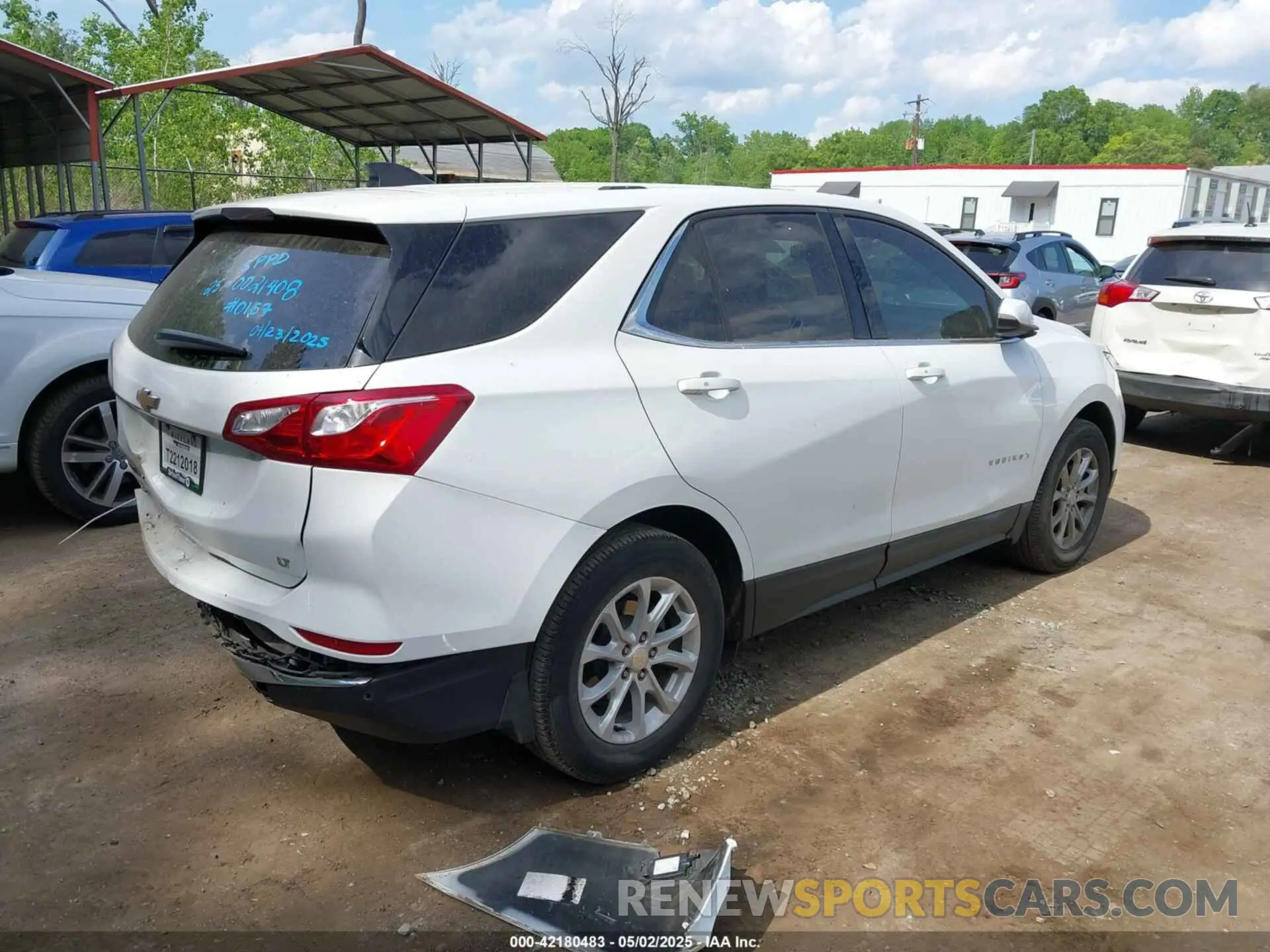 4 Photograph of a damaged car 3GNAXKEV6KS557207 CHEVROLET EQUINOX 2019