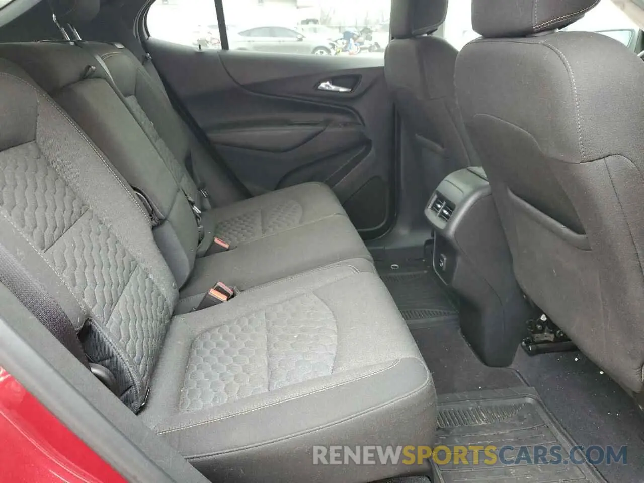 11 Photograph of a damaged car 3GNAXKEV6KS570152 CHEVROLET EQUINOX 2019