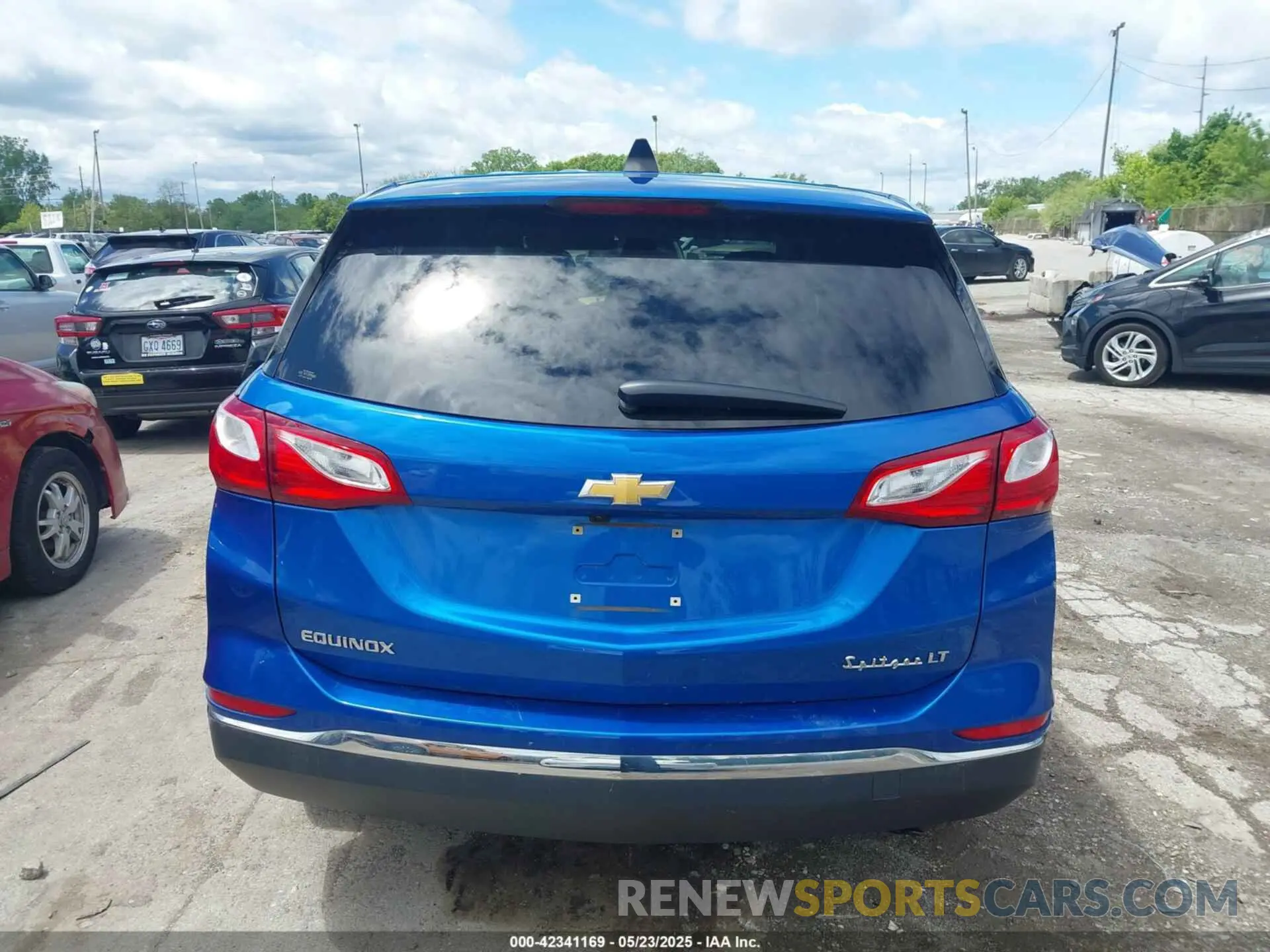 17 Photograph of a damaged car 3GNAXKEV6KS629202 CHEVROLET EQUINOX 2019