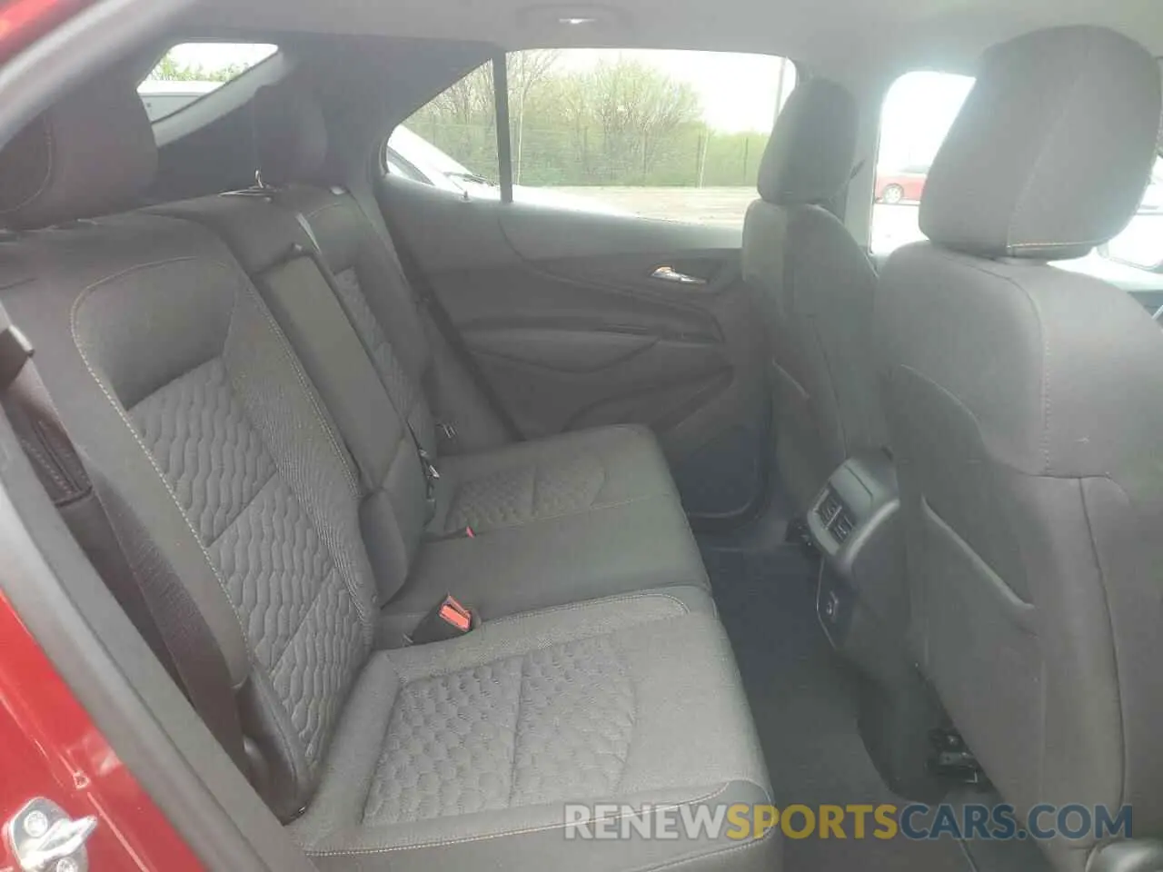 11 Photograph of a damaged car 3GNAXKEV6KS641057 CHEVROLET EQUINOX 2019